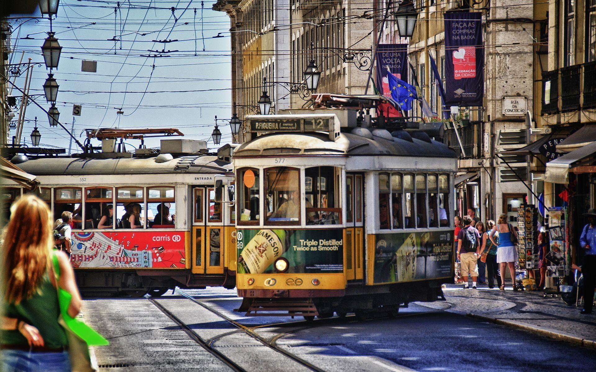 Streets of lisbon Wallpapers