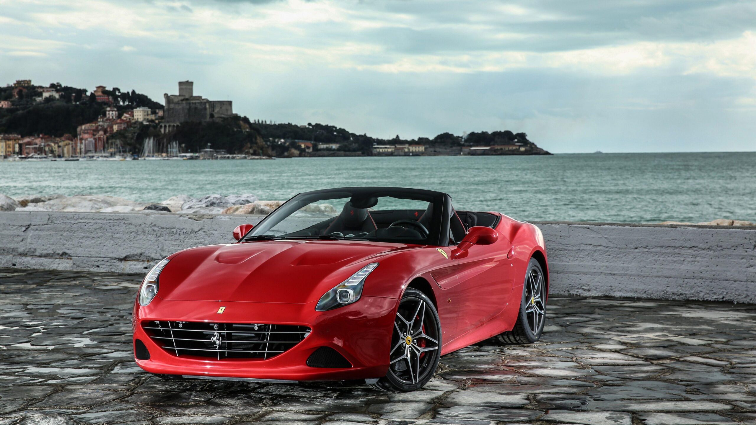 2016 Ferrari California T HS Wallpapers