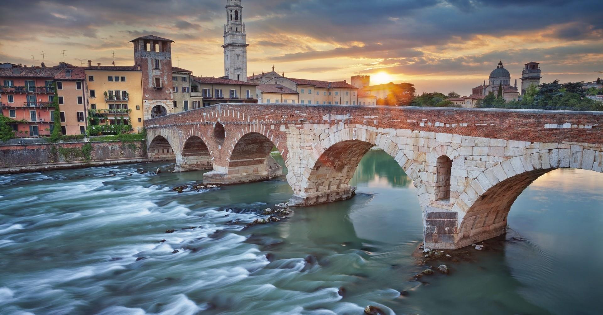 Download Italy, Verona, River, Bridge, Sunset, Buildings