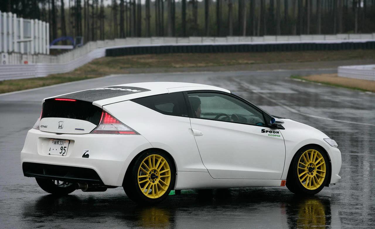 New White Honda Cr Z Sport Wallpapers Hd Car Pictures Website