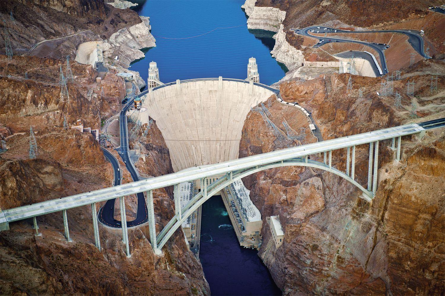 px Hoover Dam 546.45 KB