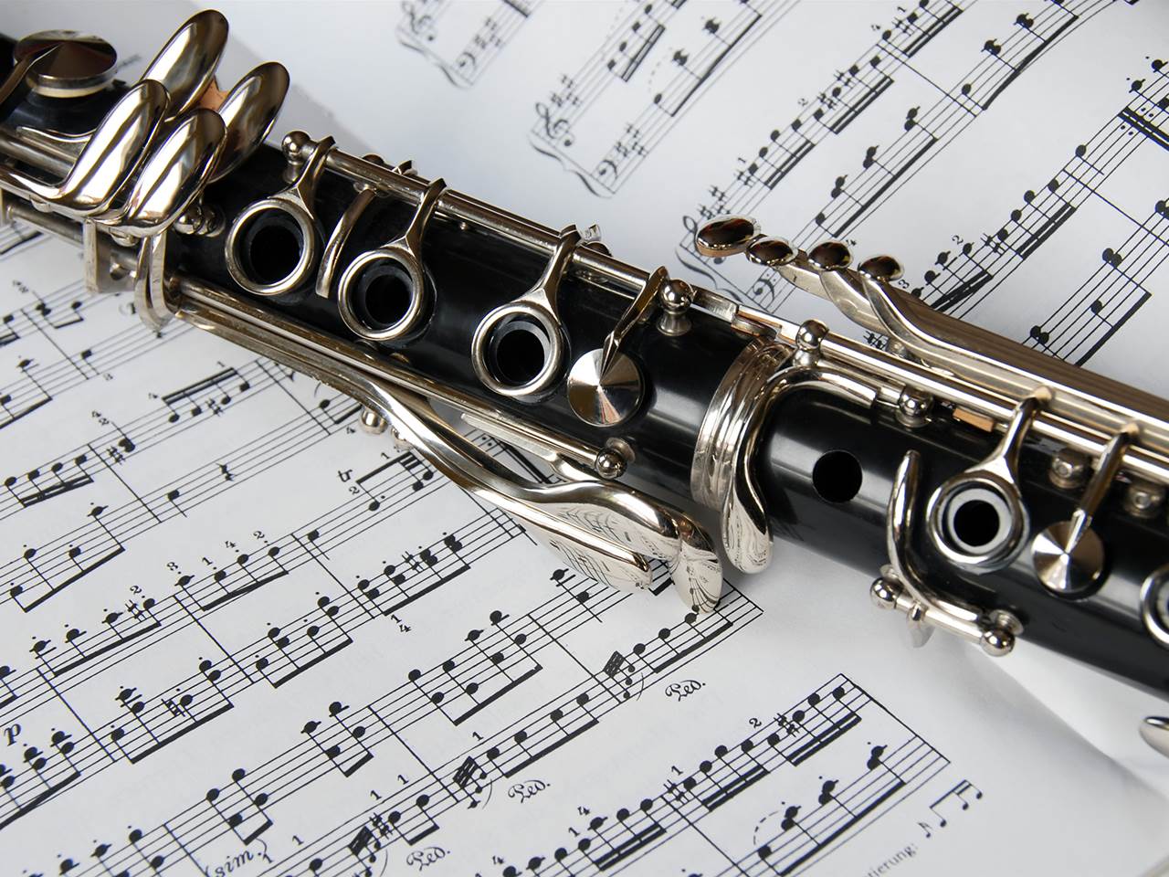 Melody malady: Clarinet player develops ‘saxophone lung’ from