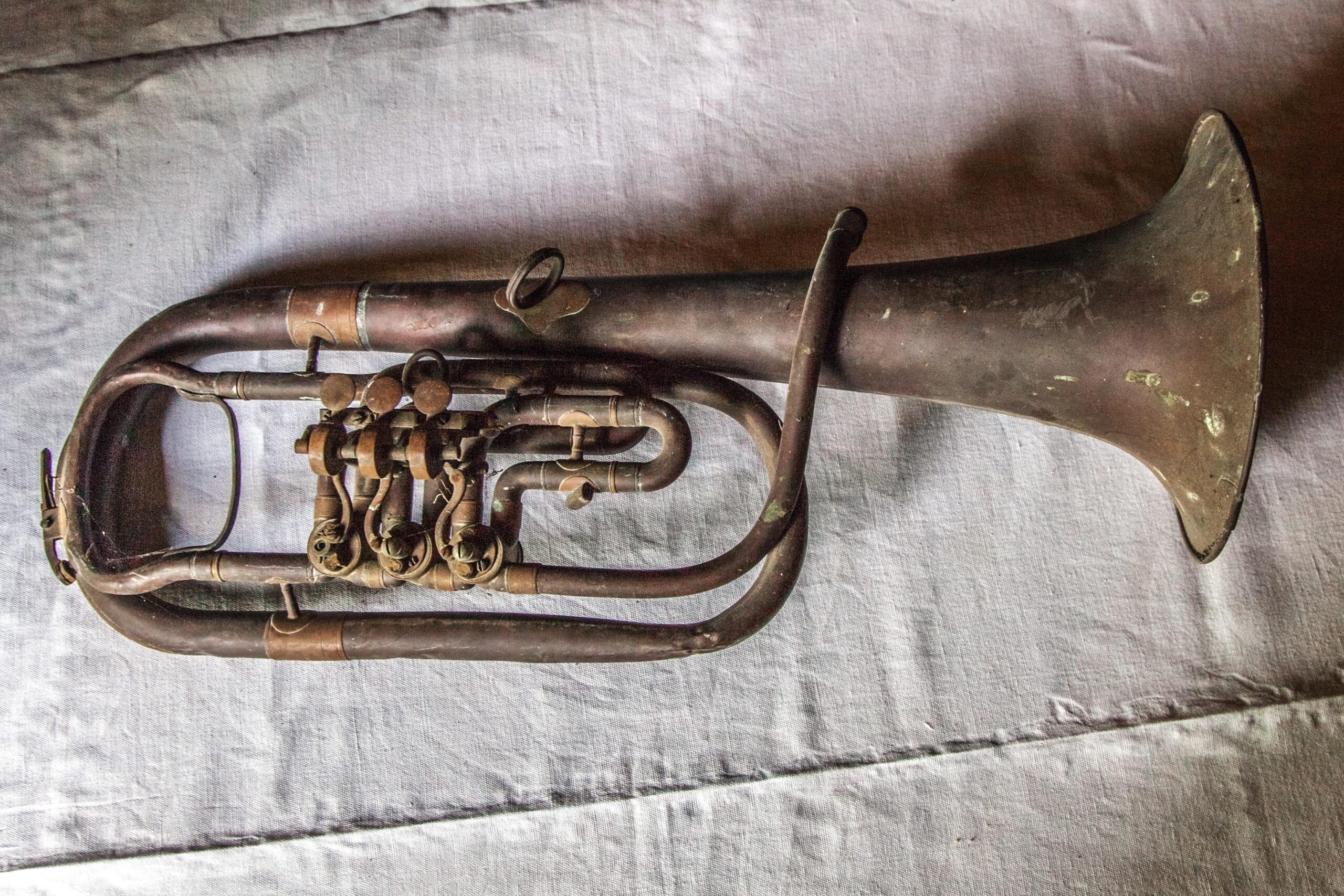 Free stock photo of antique, brass, forgotten