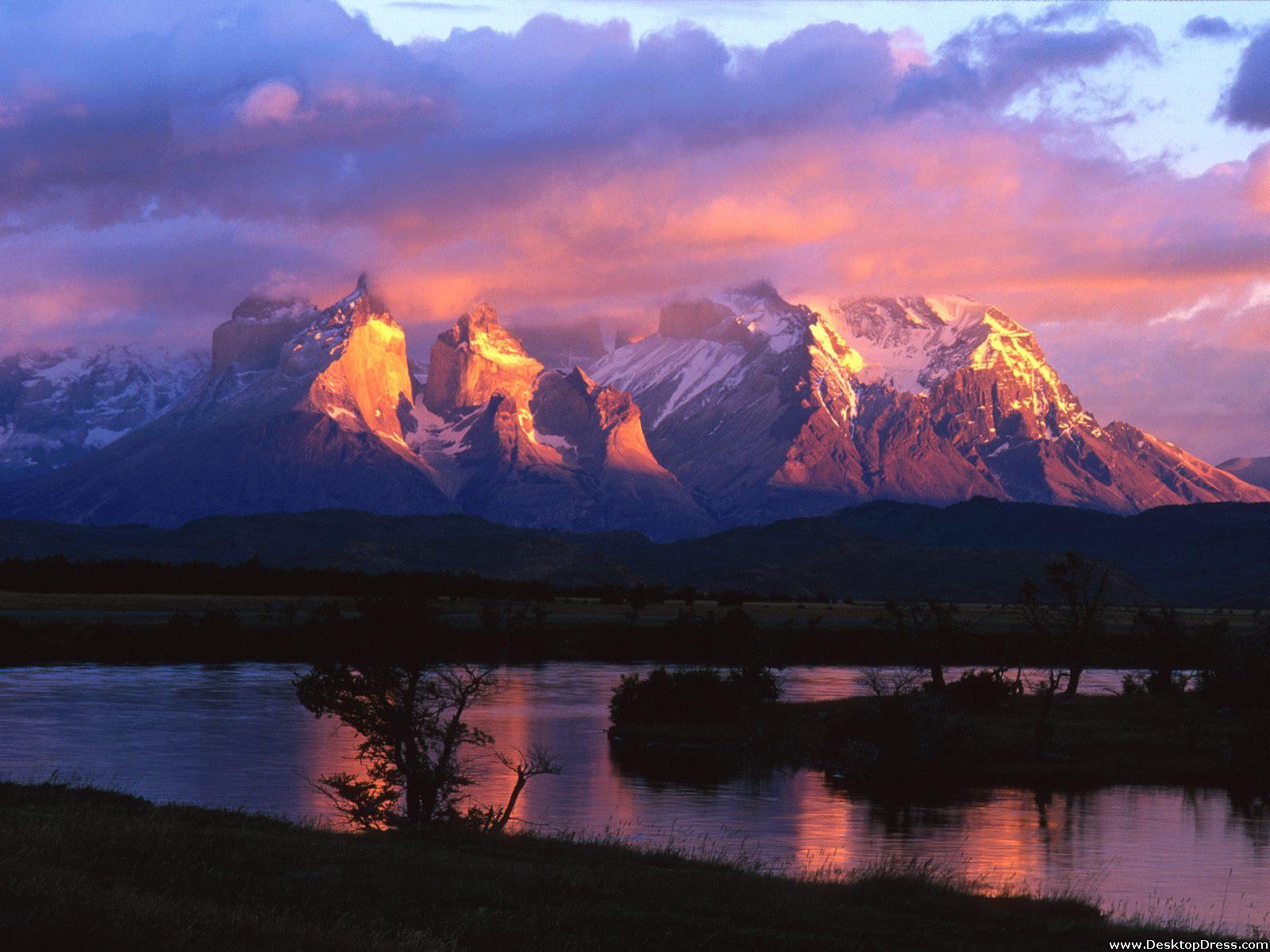 Desktop Wallpapers » Natural Backgrounds » Torres Del Paine, Serrano