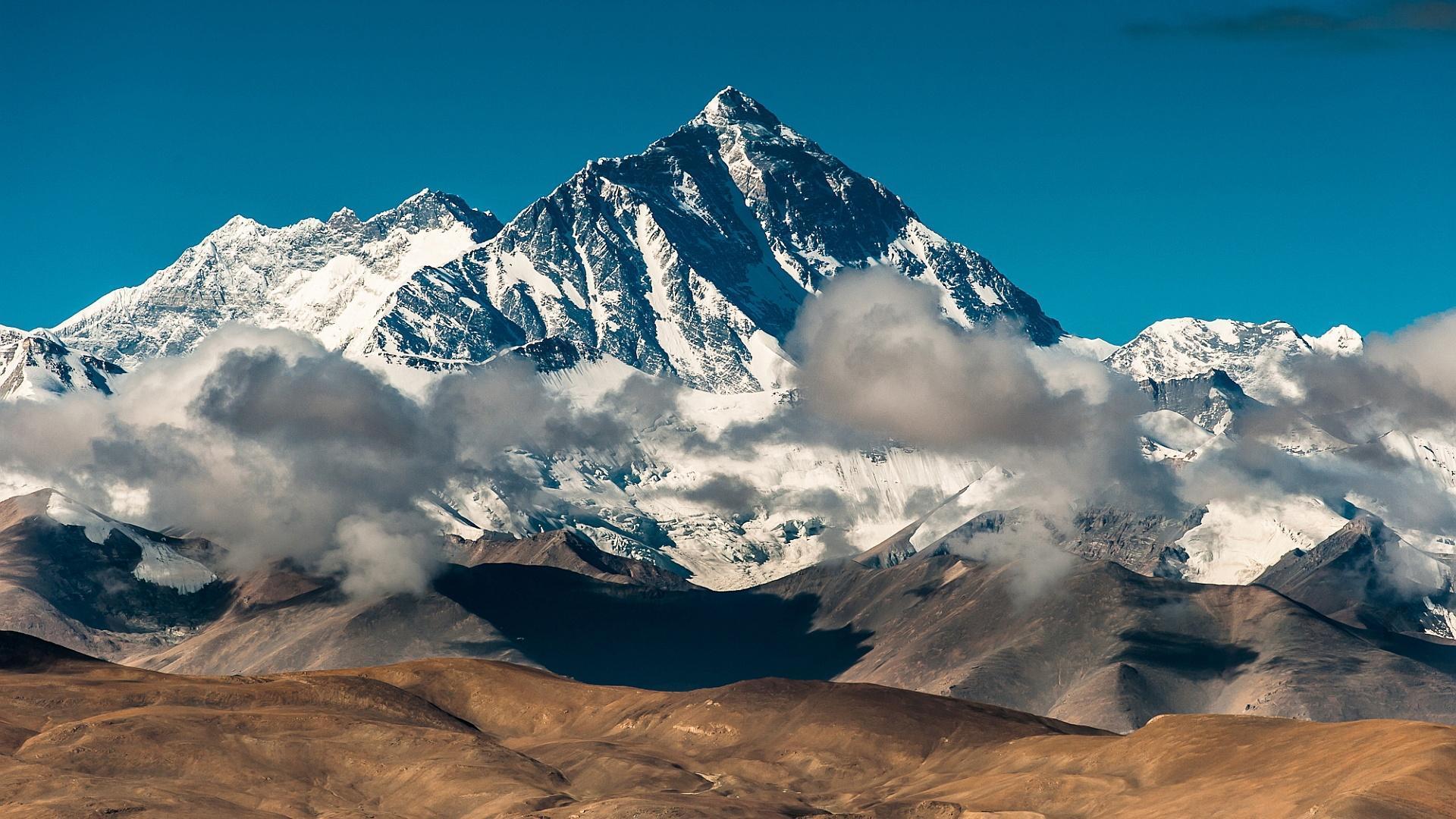 HD The mighty mount everest Wallpapers Free