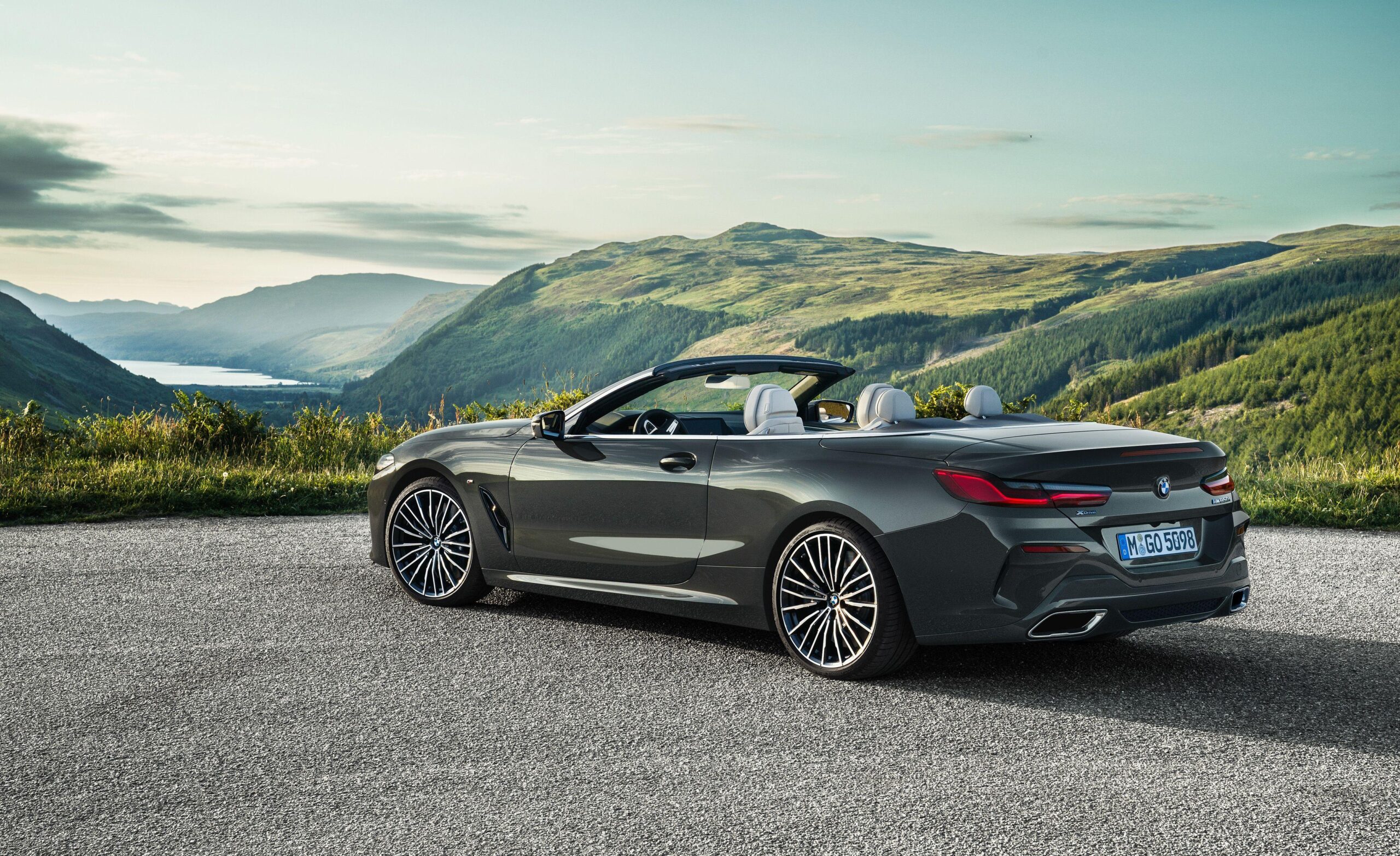 2019 BMW 8