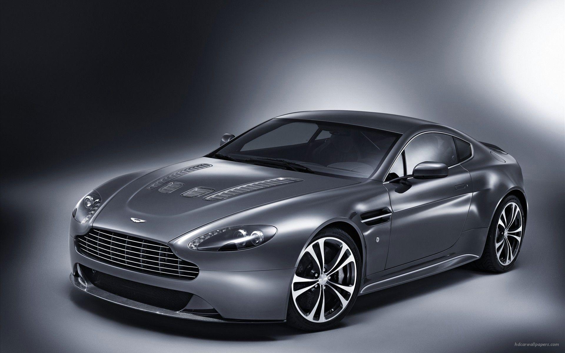 Aston Martin V12 Vantage 2 Wallpapers