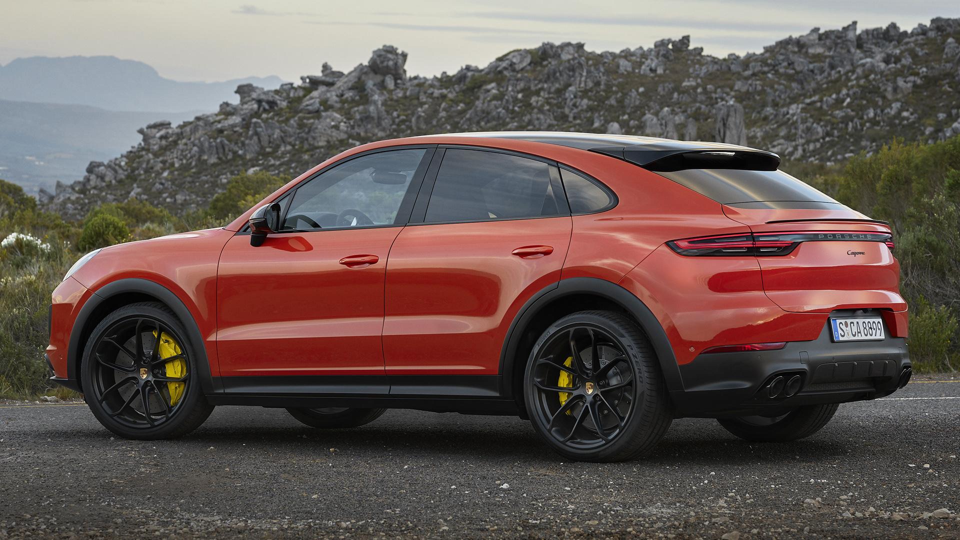 2019 Porsche Cayenne Coupe SportDesign Package