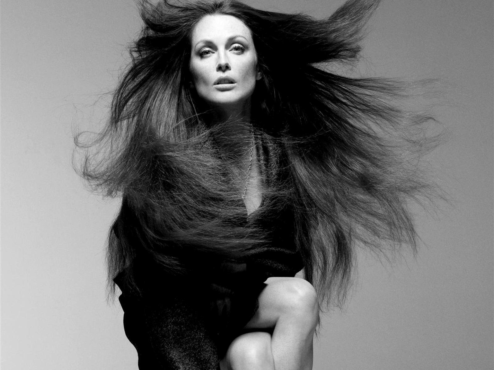 Julianne Moore Free Wallpapers