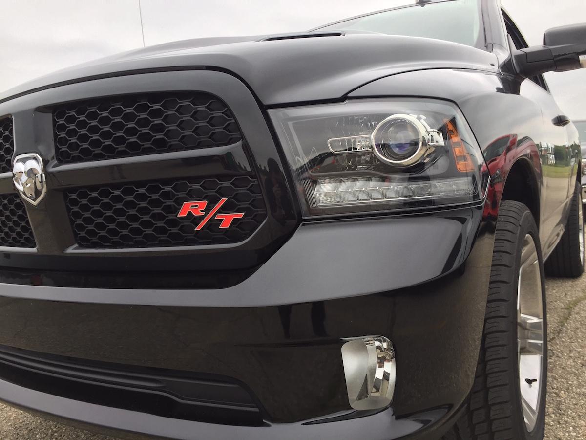 2016 Ram 1500 Police Truck or 2016 Ram 1500 R/T Sports Truck? [Video