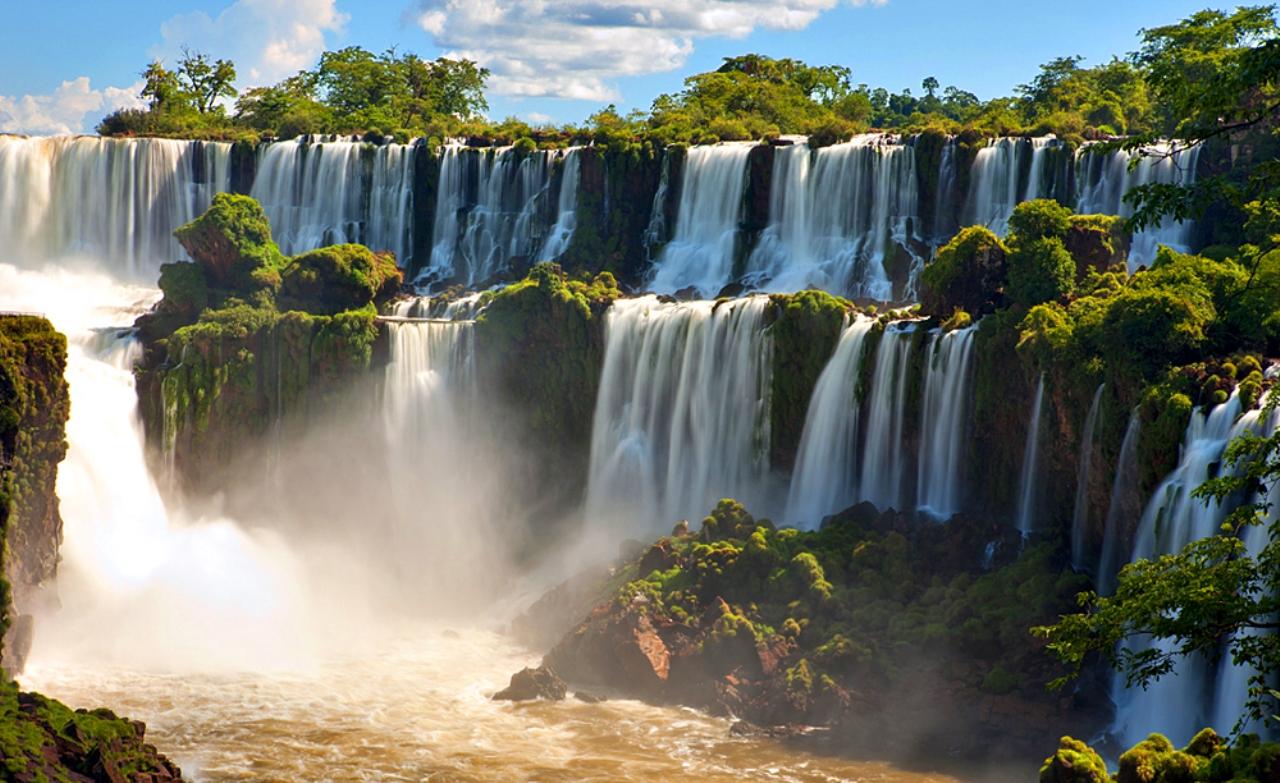 Iguazu Falls Argentina And Brazil