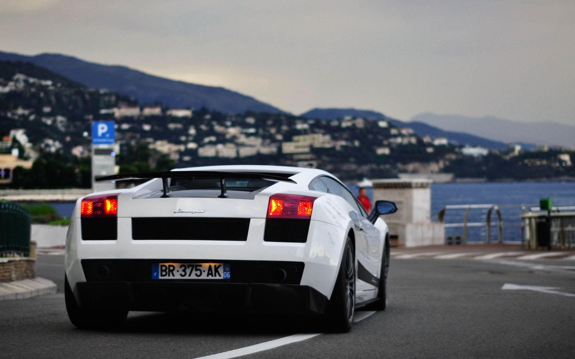 Lamborghini Veneno Desktop Wallpapers