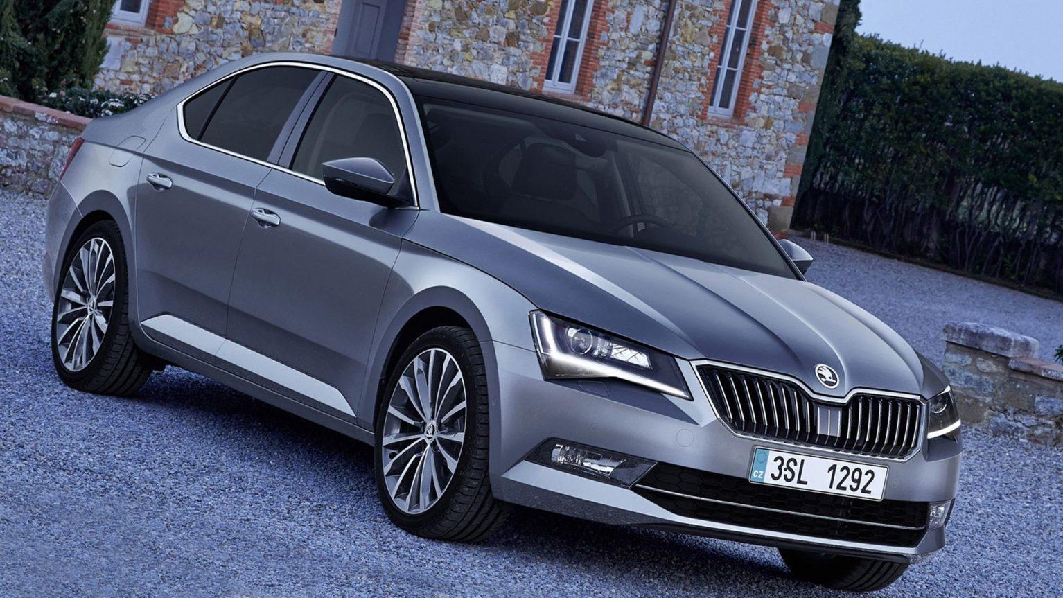 2019 Skoda Superb Rear HD Wallpapers