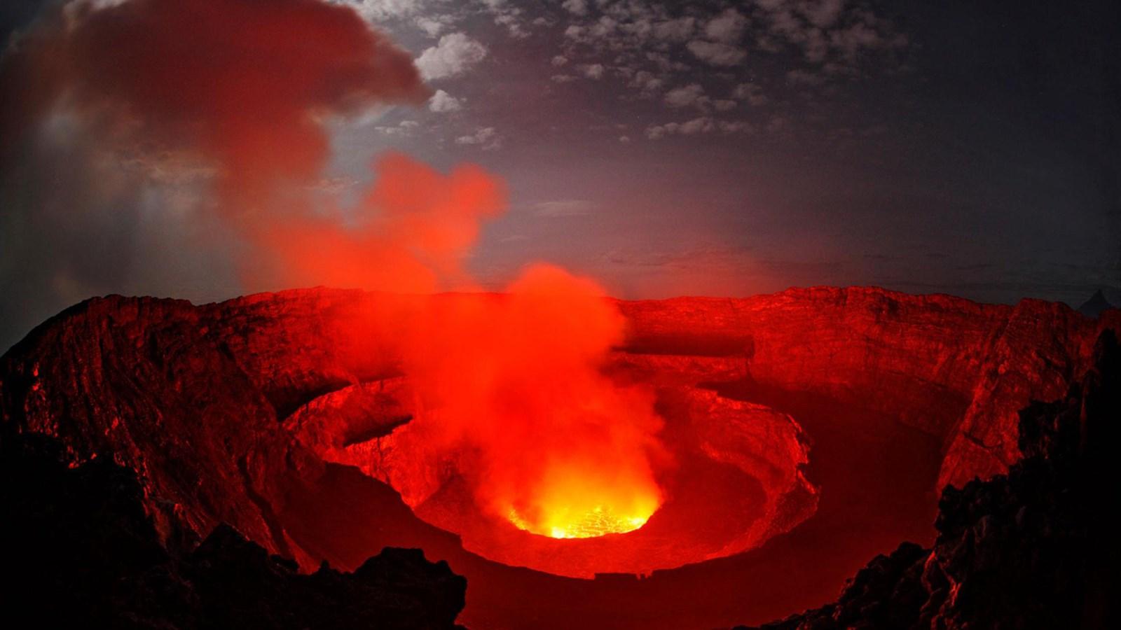 Strange Facts about Mount Nyiragongo