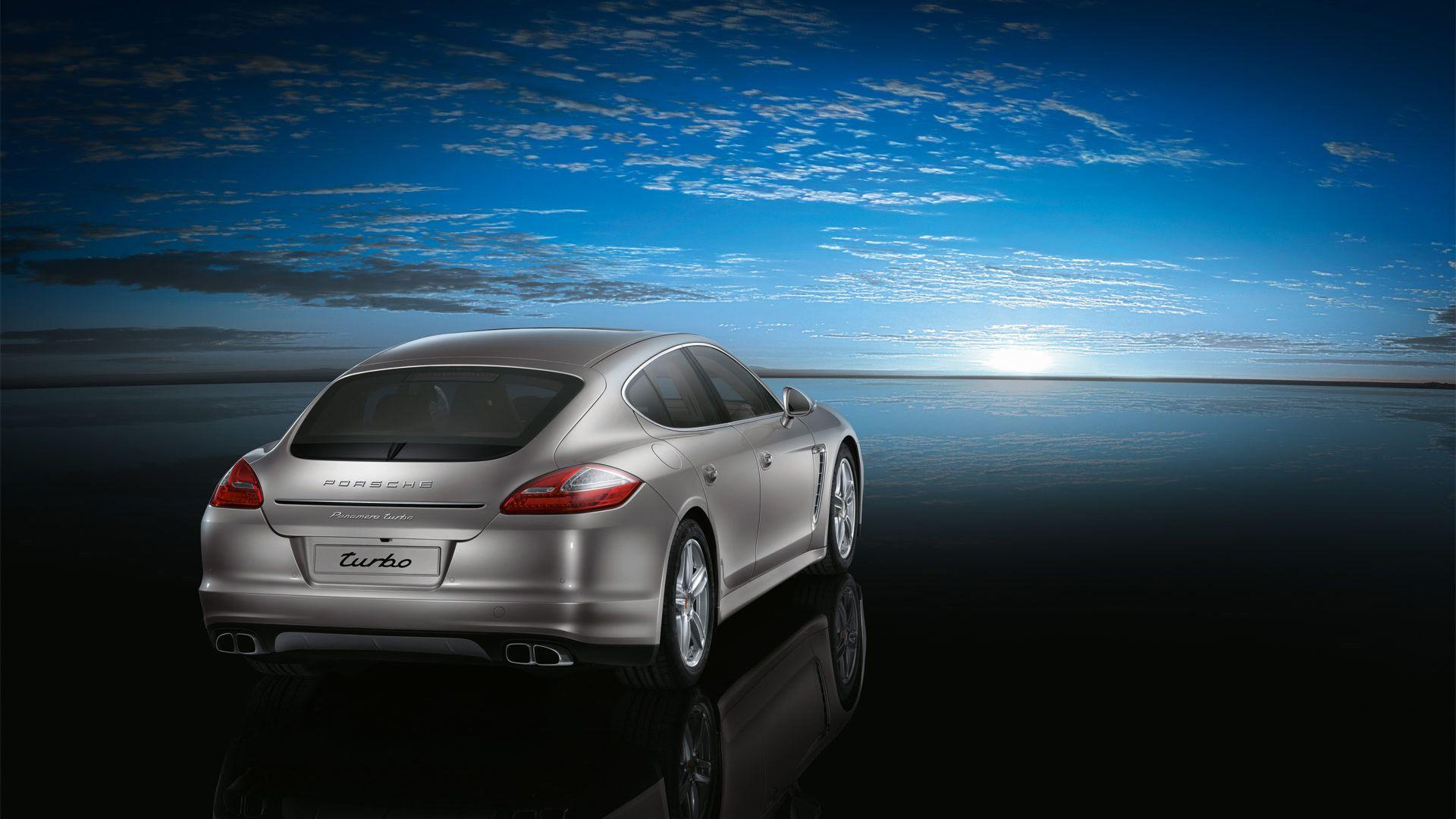 Porsche Panamera Turbo 2 Wallpapers