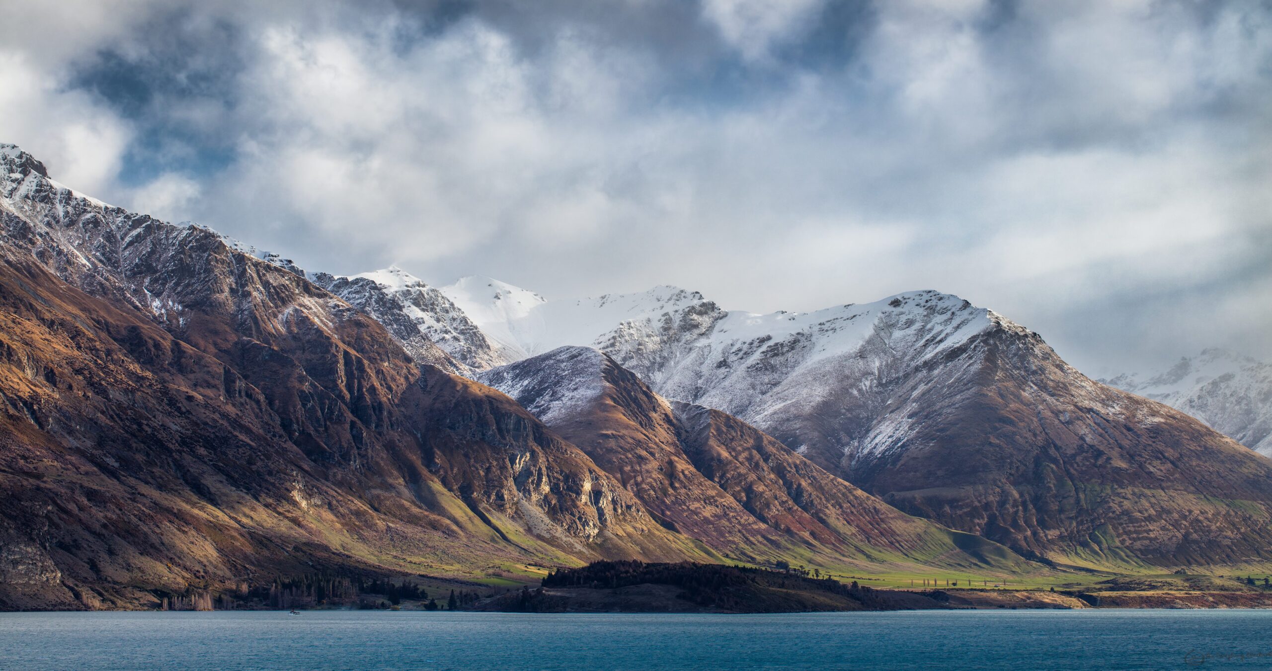 Lake Wakatipu & Thomson Mountains, Central Otago, NZ [xpost /r