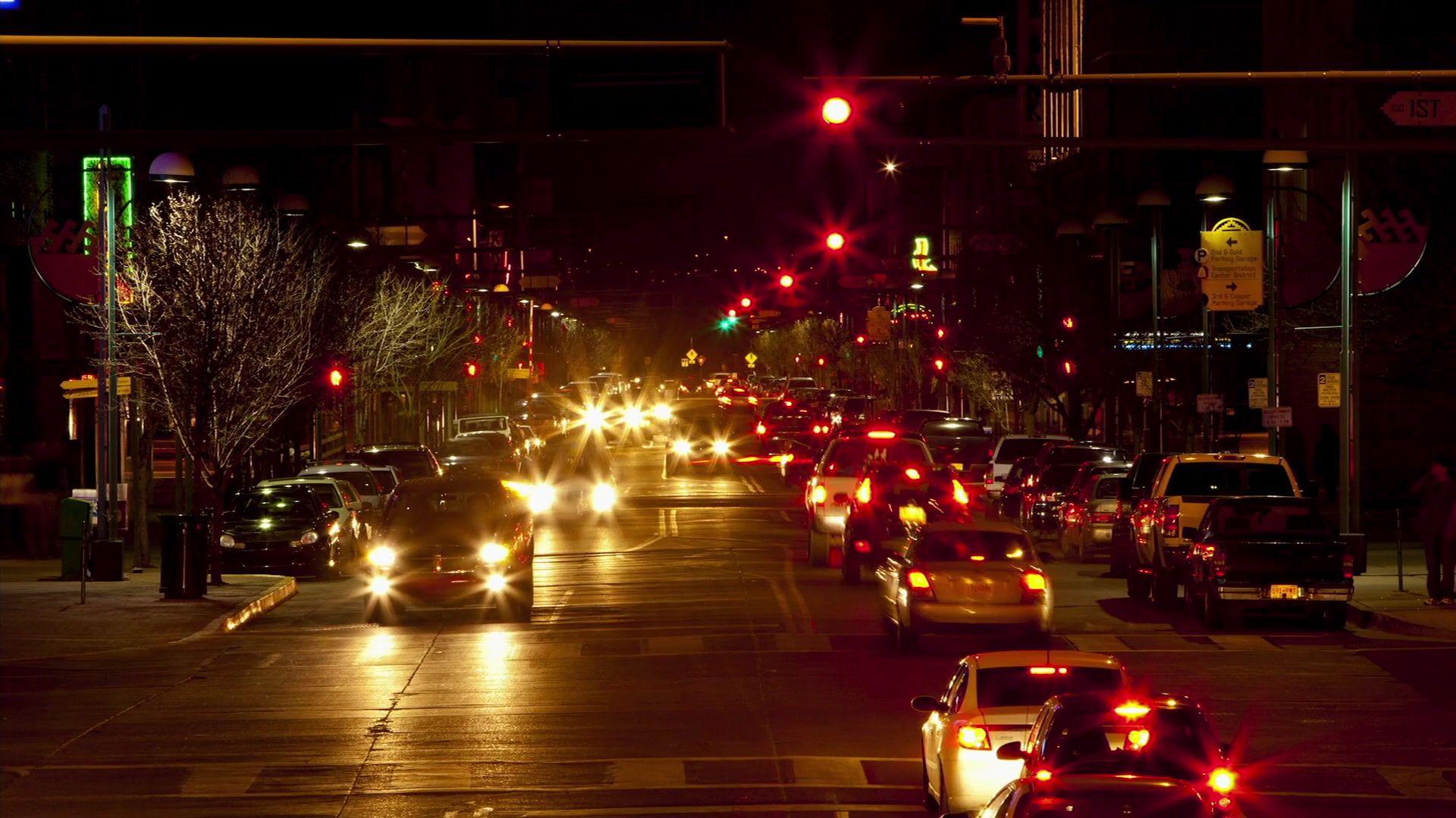 Albuquerque at Night – Screenshot From Breaking Bad s05e01 [1920