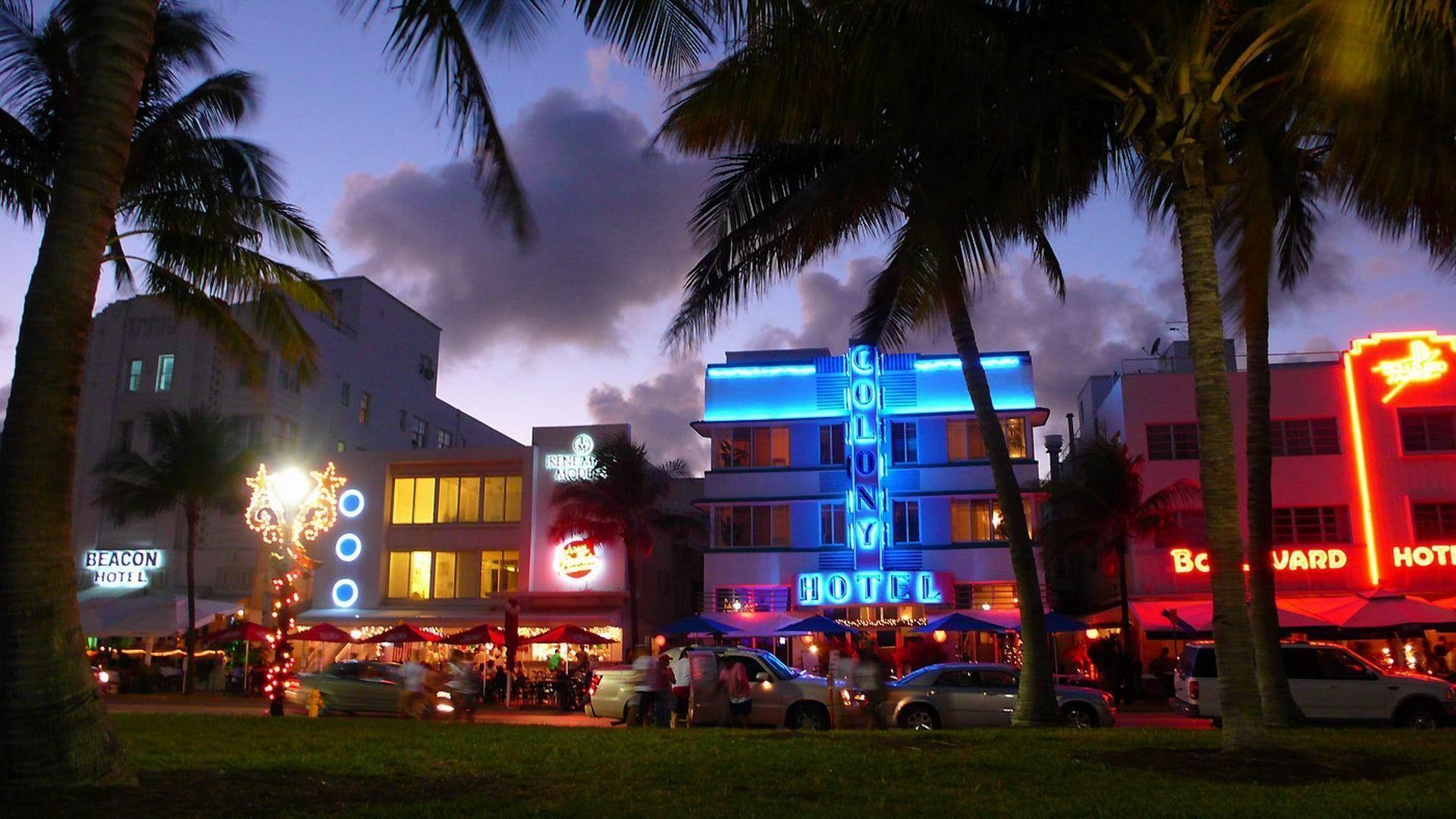 Night At Miami Beach