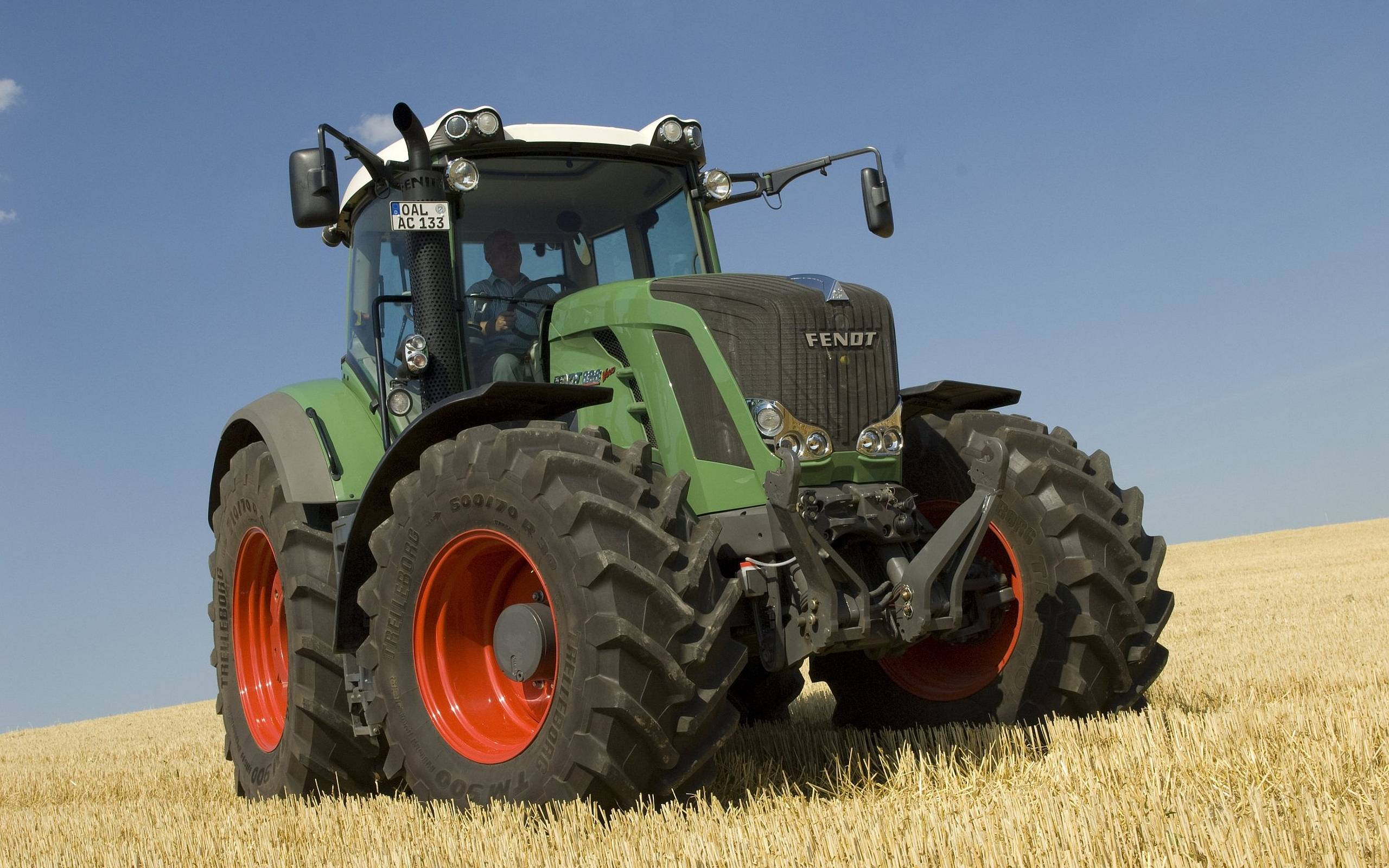 3 Fendt Tractor Wallpapers