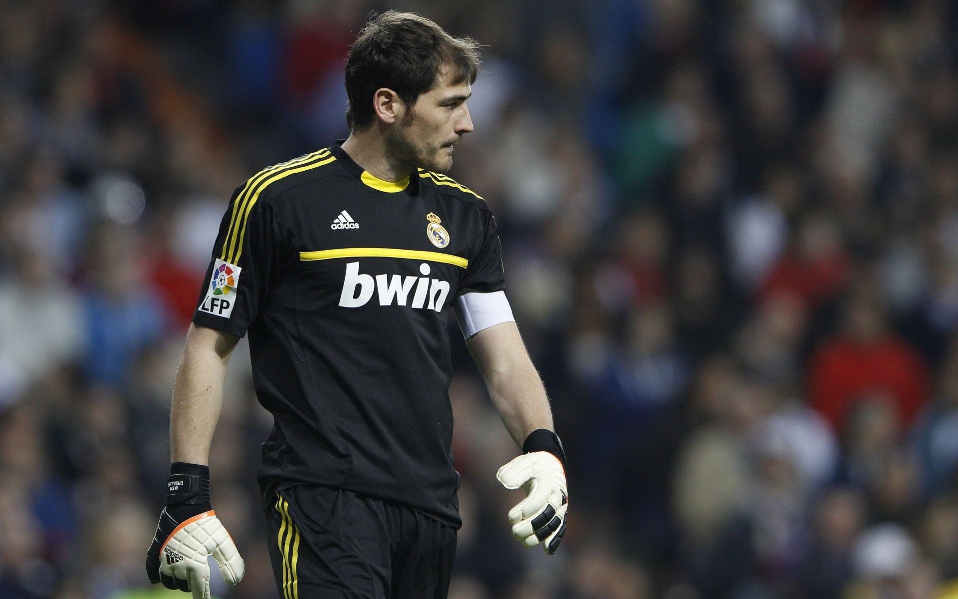 Real Madrid Iker Casillas Wallpapers