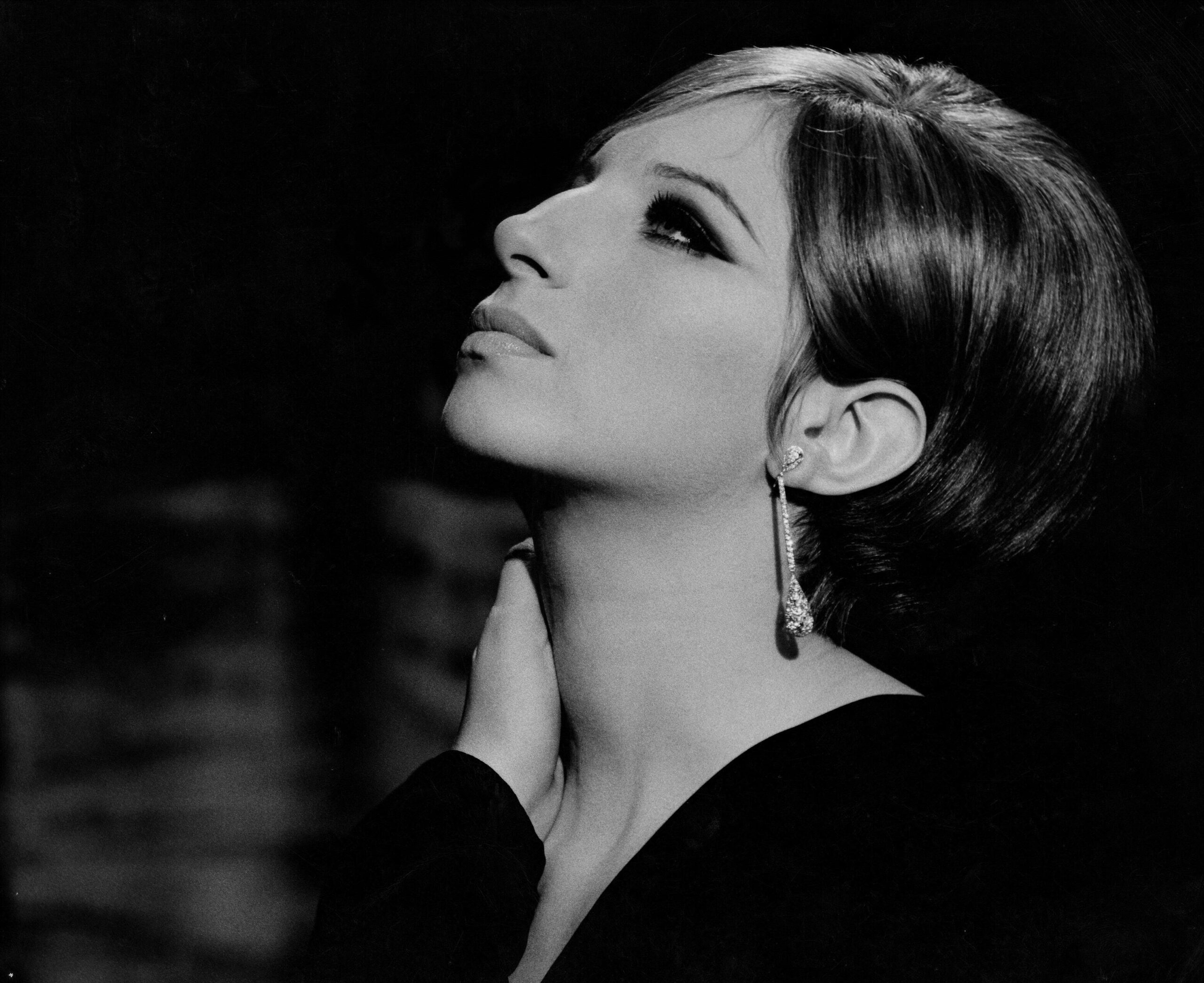 Barbra Streisand HD Desktop Wallpapers