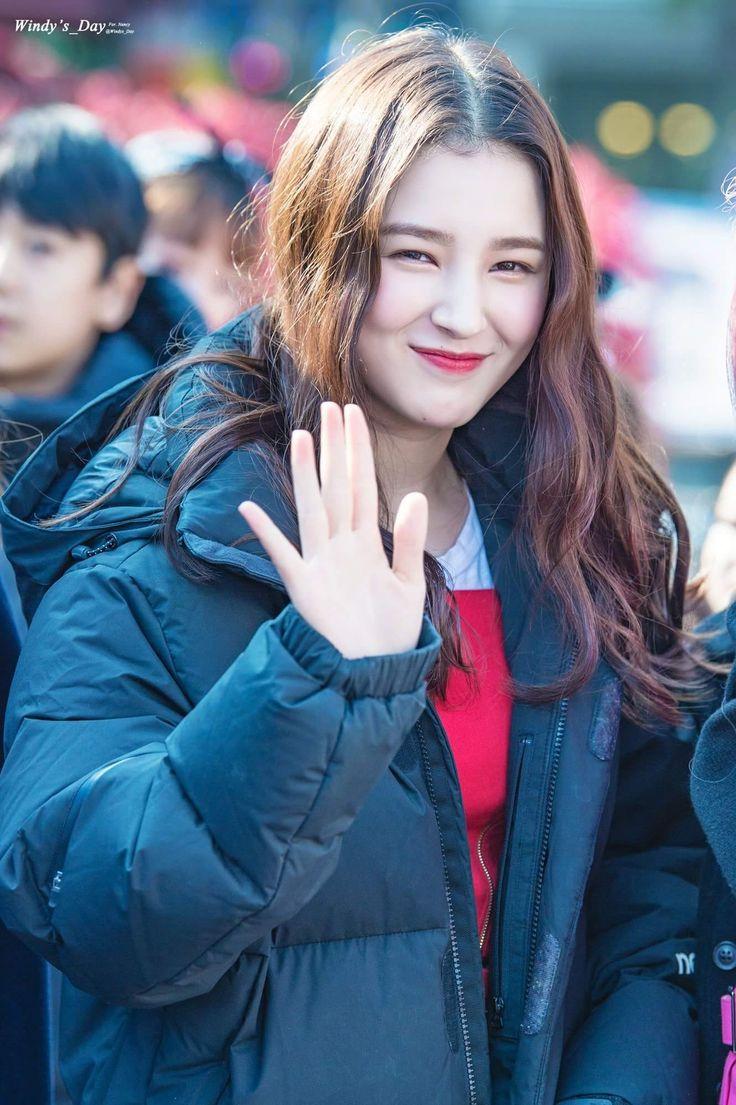 146 best Momoland