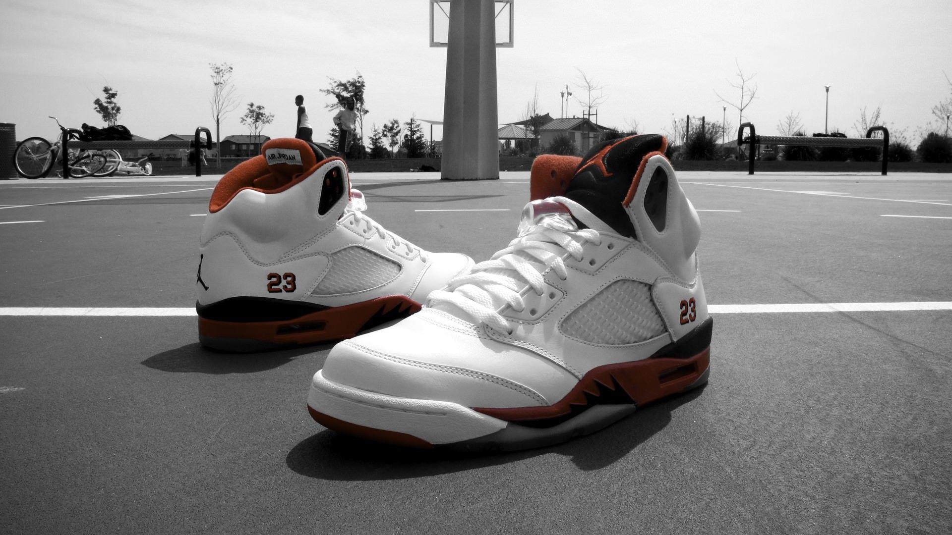 Weekly Wallpaper: Air Jordan 5 "Fire Red"