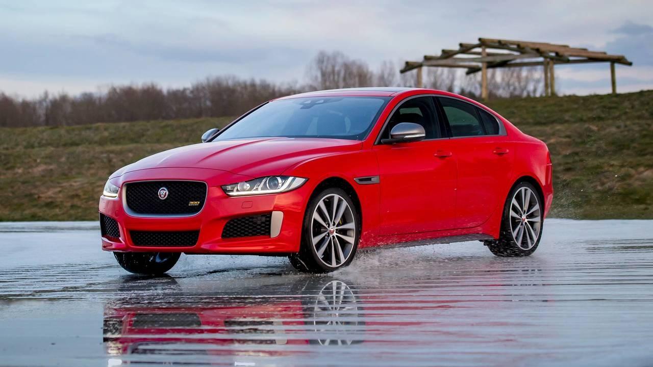 2019 Jaguar XE High Resolution Wallpapers