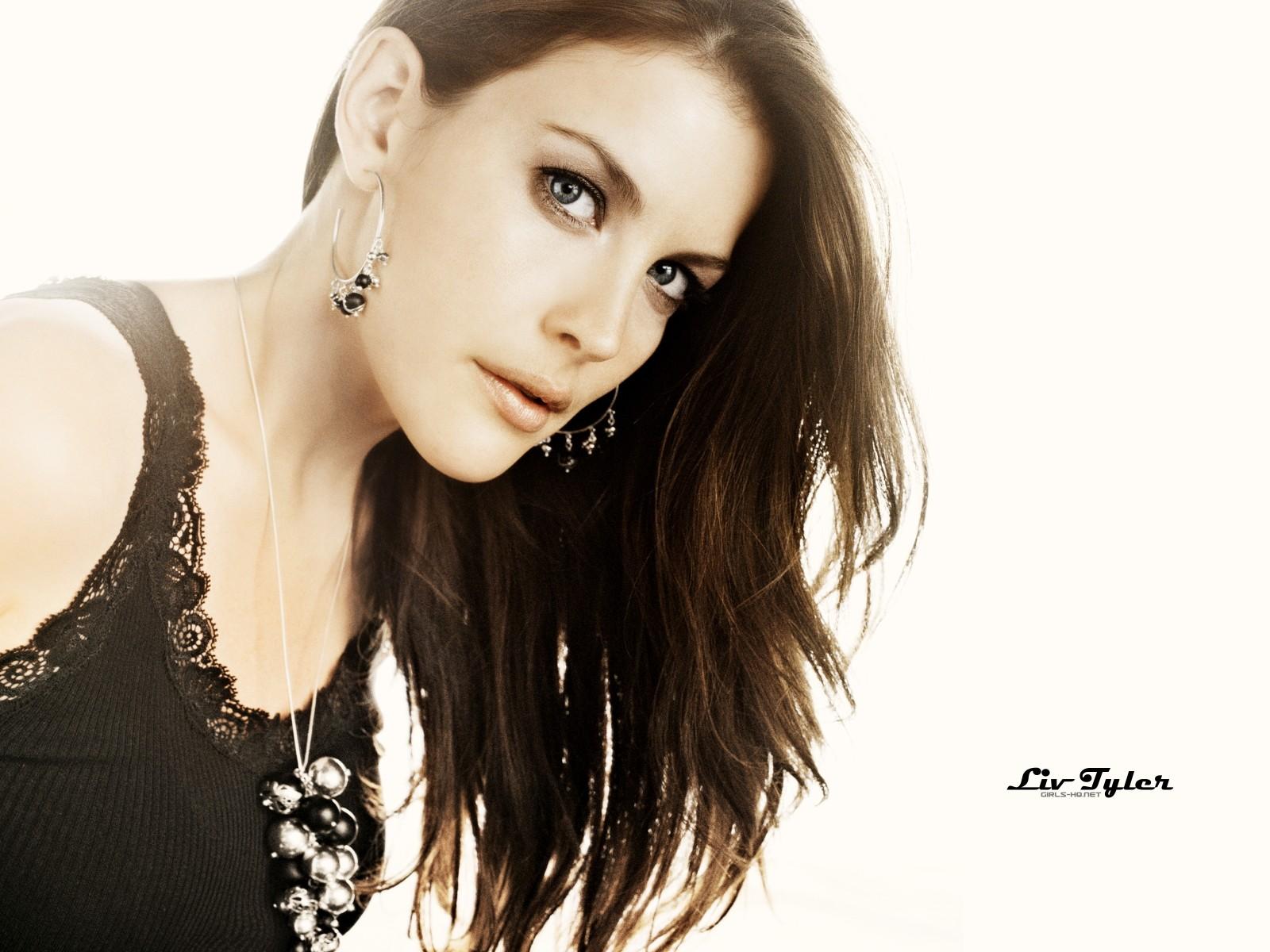 Liv Tyler Wallpapers 11