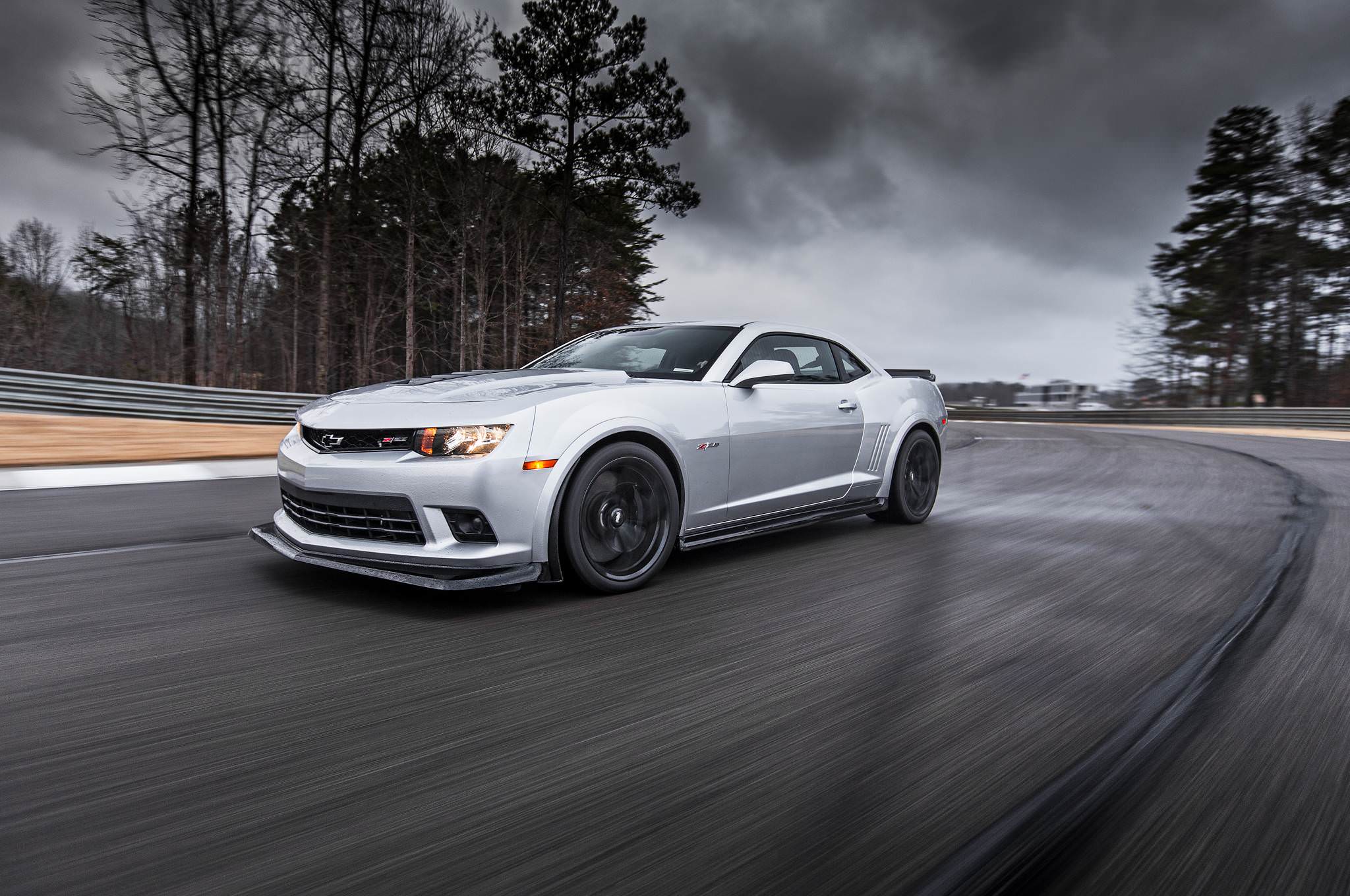 Slow Motion Chevrolet Camaro Z28 Wallpapers Image