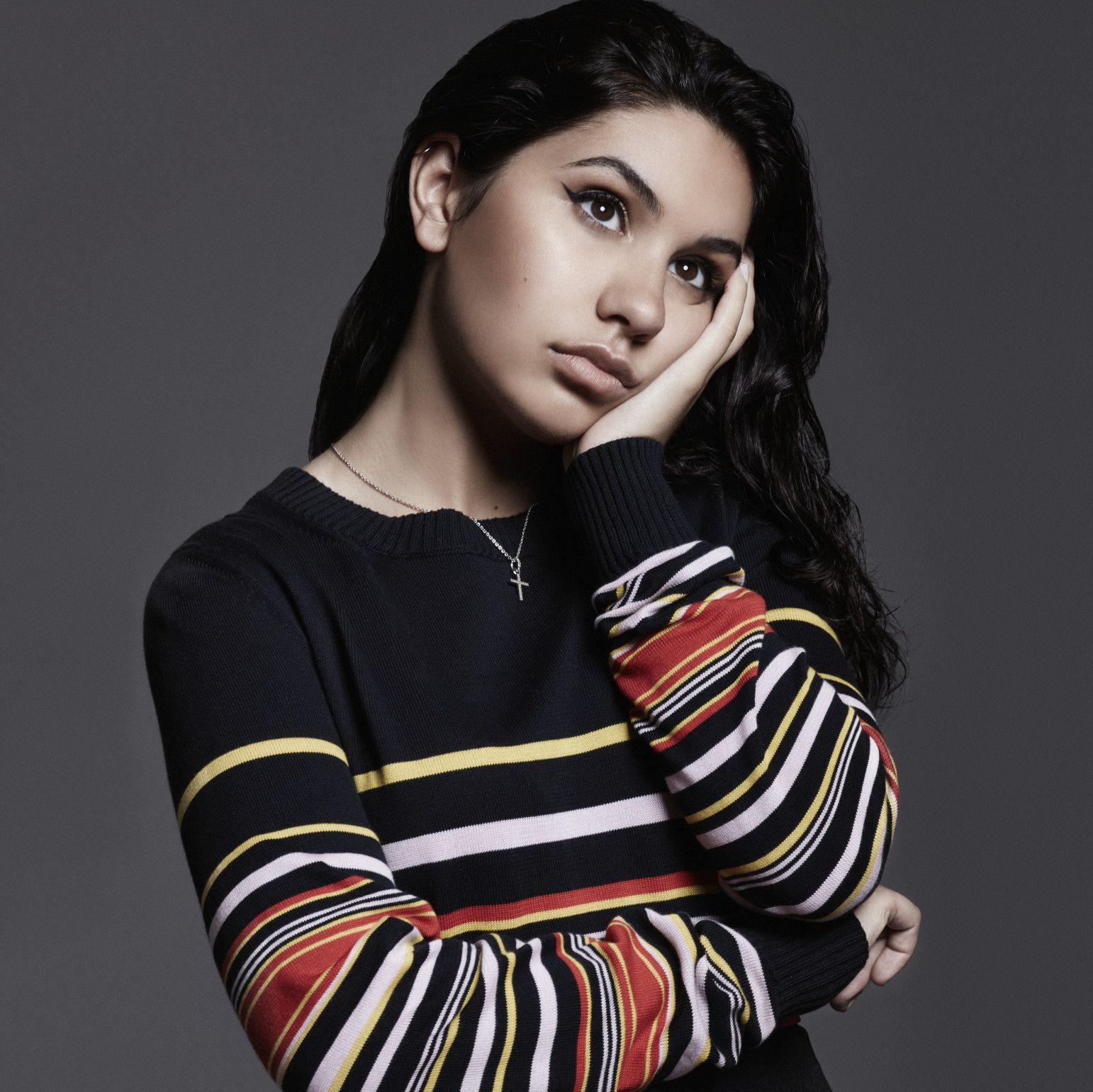 Alessia Cara Wallpapers