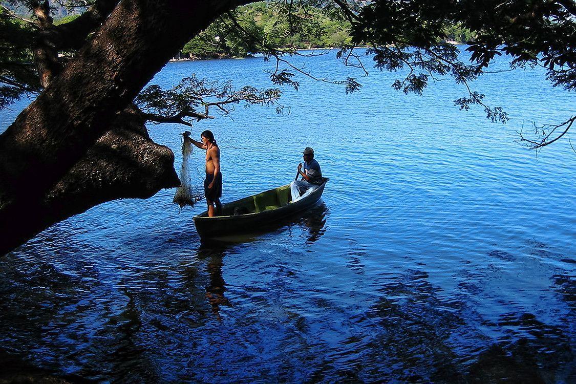 HD el salvador boats and fishermen Wallpapers