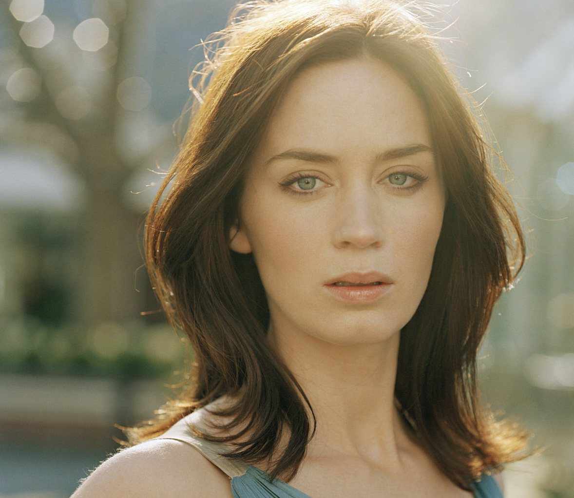 Emily Blunt Wallpapers