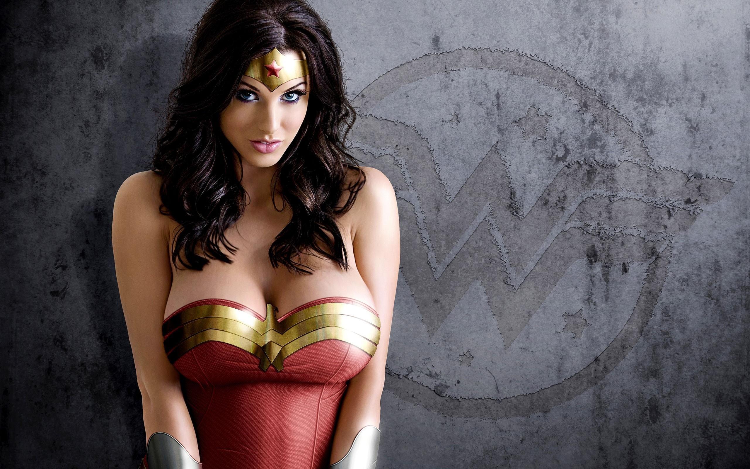 Wonder Woman Wallpapers Image ~ Sdeerwallpapers