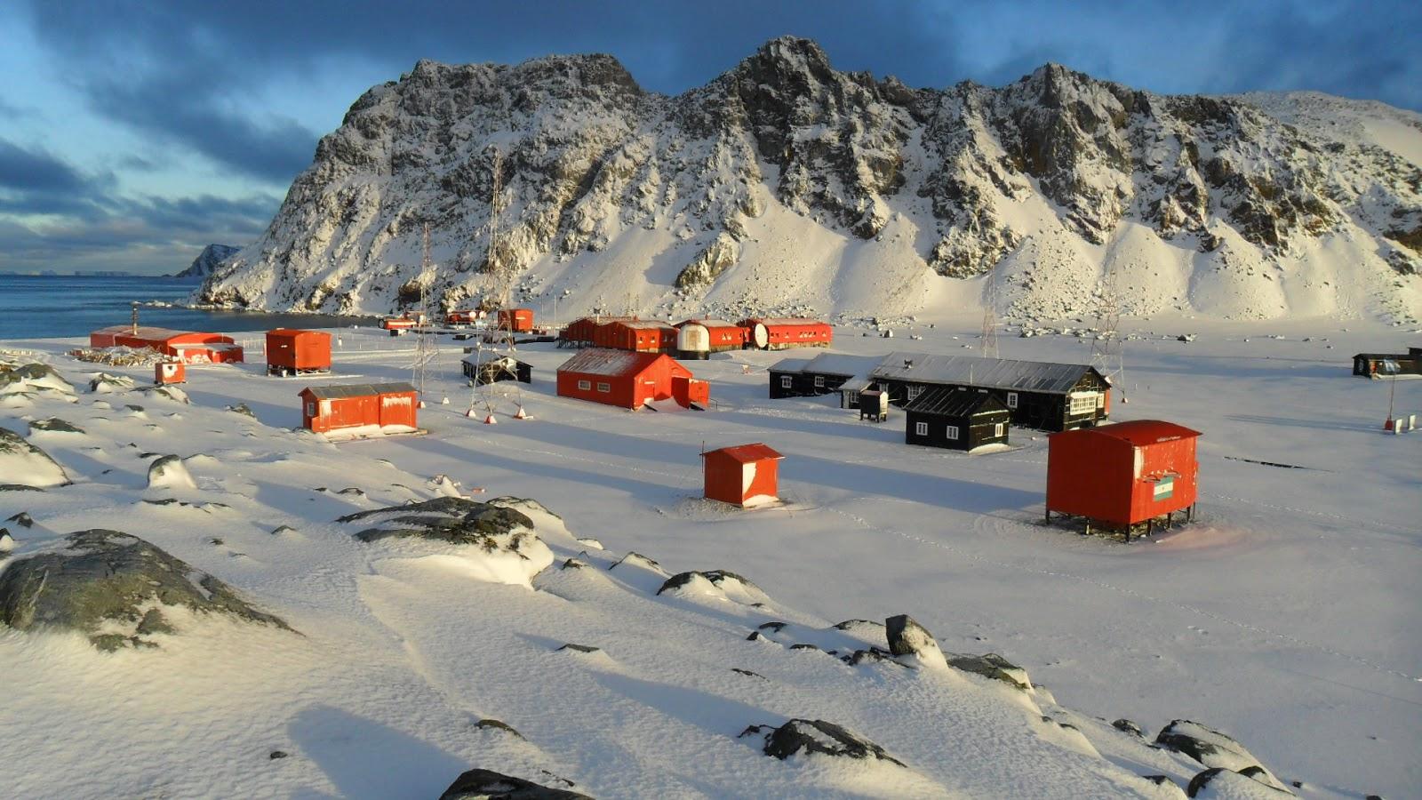 Tierra de Pingüinos: BASE ANTÀRTICA ORCADAS