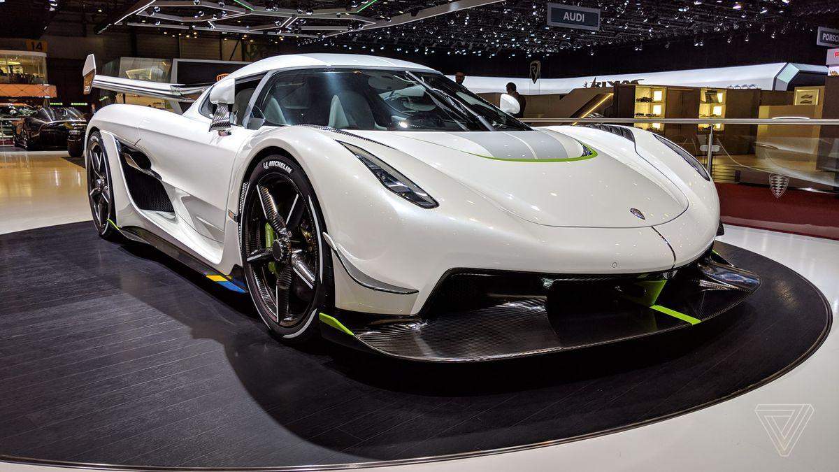 Koenigsegg’s Jesko is a 300 mph projectile on wheels