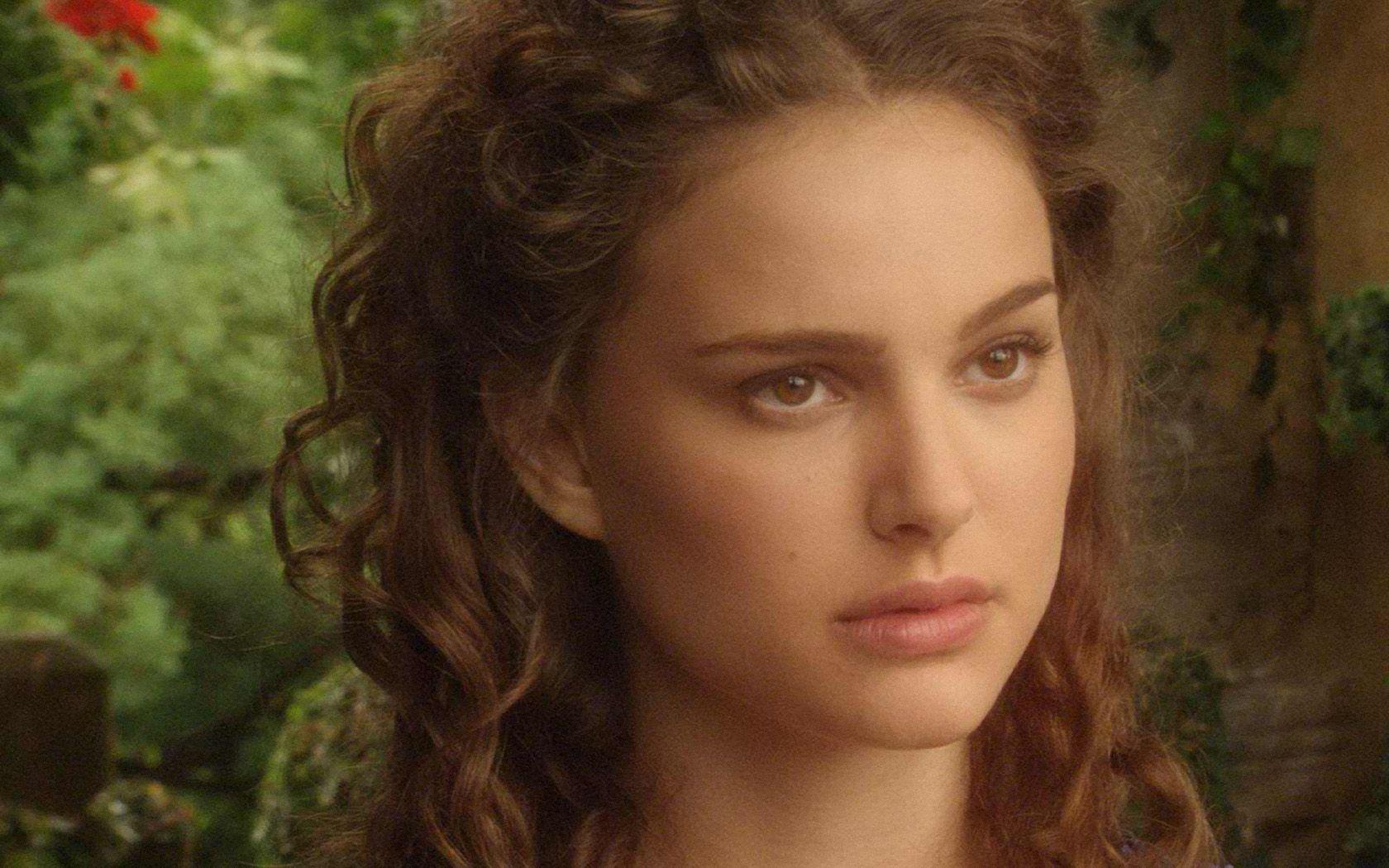 The Image of Natalie Portman HD Wallpapers