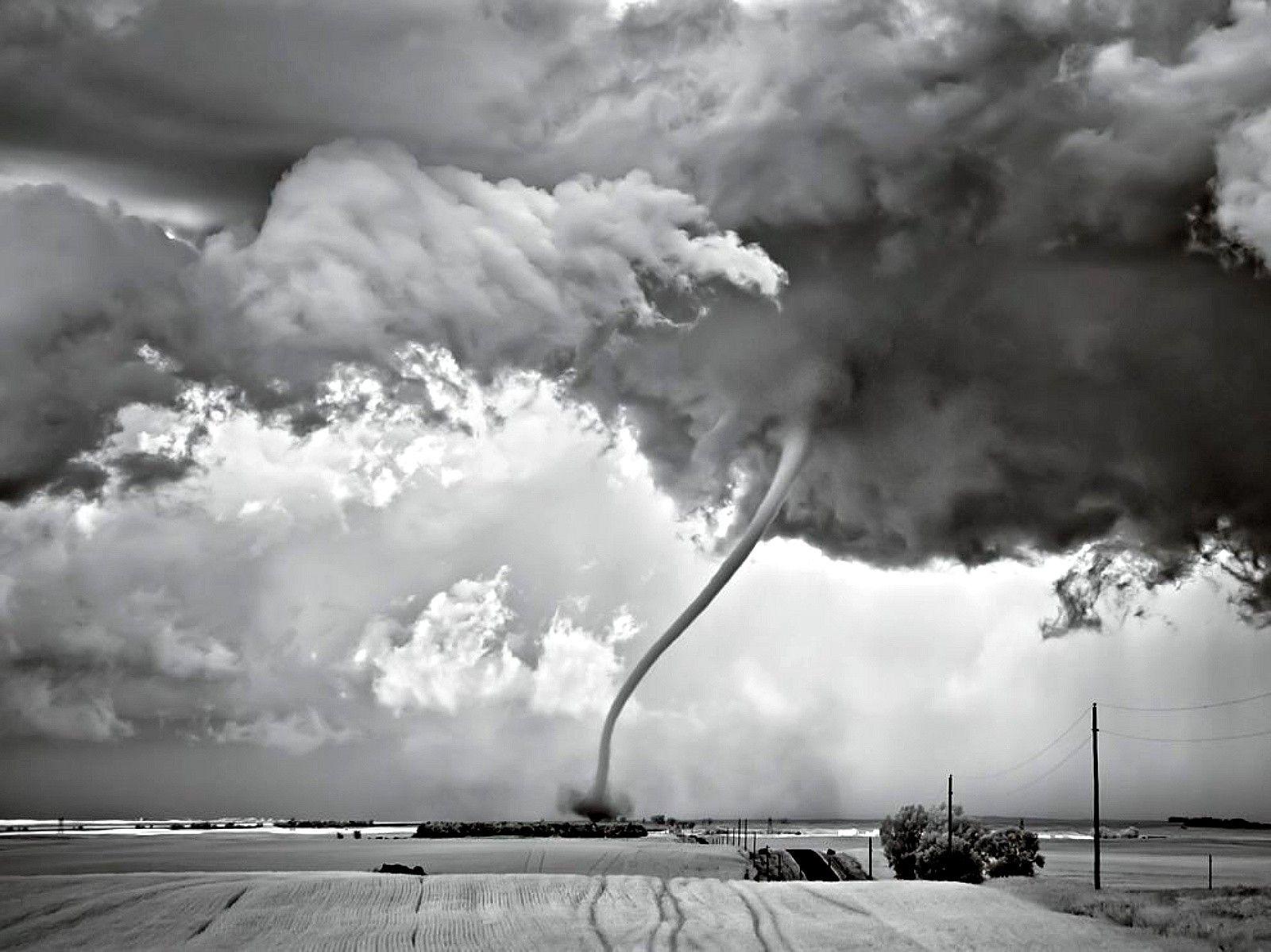 Fields: Field Clouds Stormy North Dakota Tornado Full HD for HD 16:9