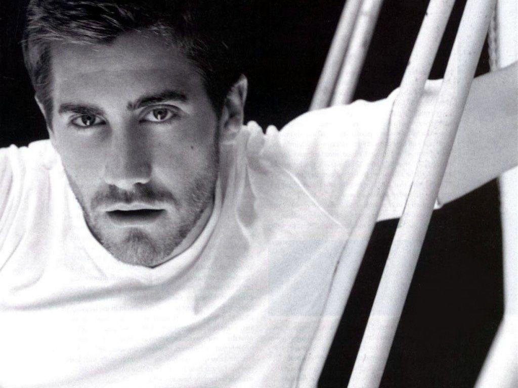 Jake Gyllenhaal HD Desktop Wallpapers