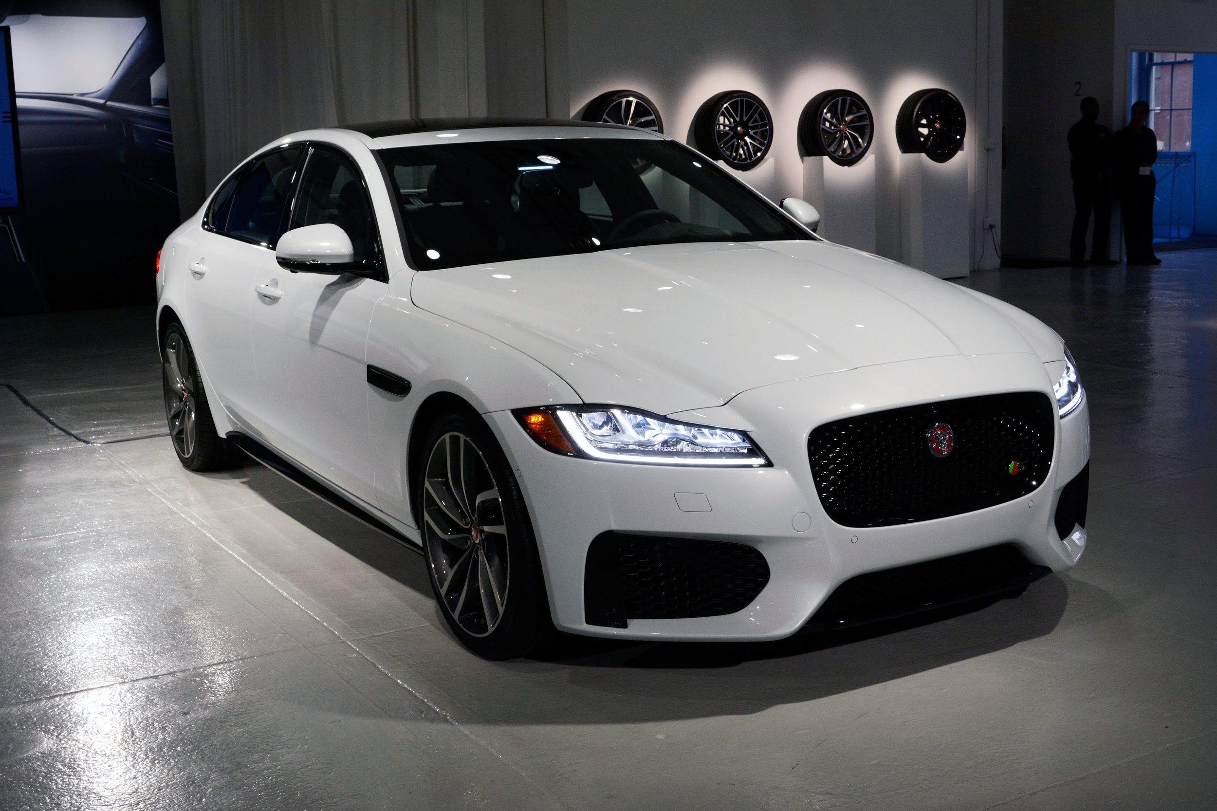 2015 Jaguar XF Sedan Awesome Wallpapers 8190