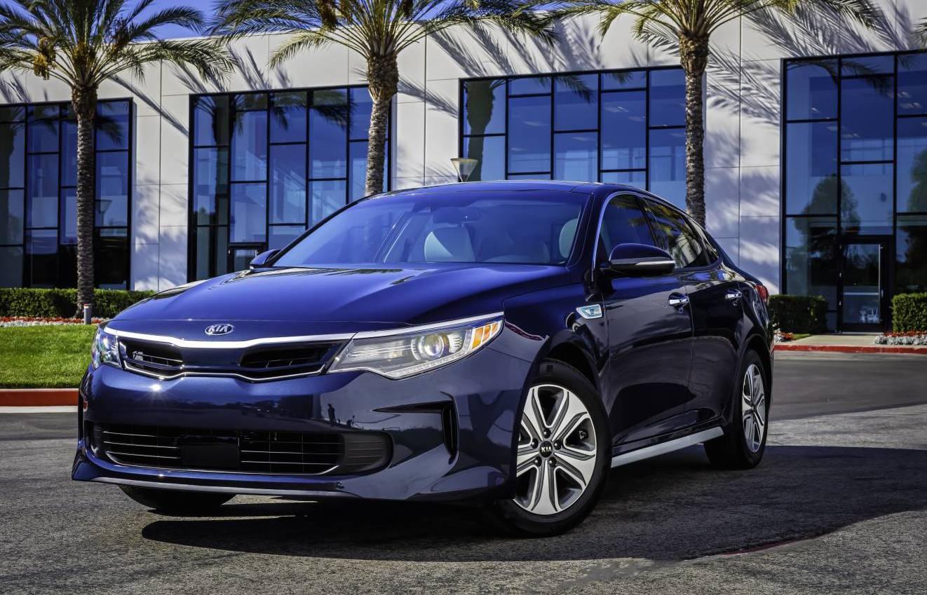 2017 Kia Optima Hybrid & Optima PHEV unveiled at Chicago show