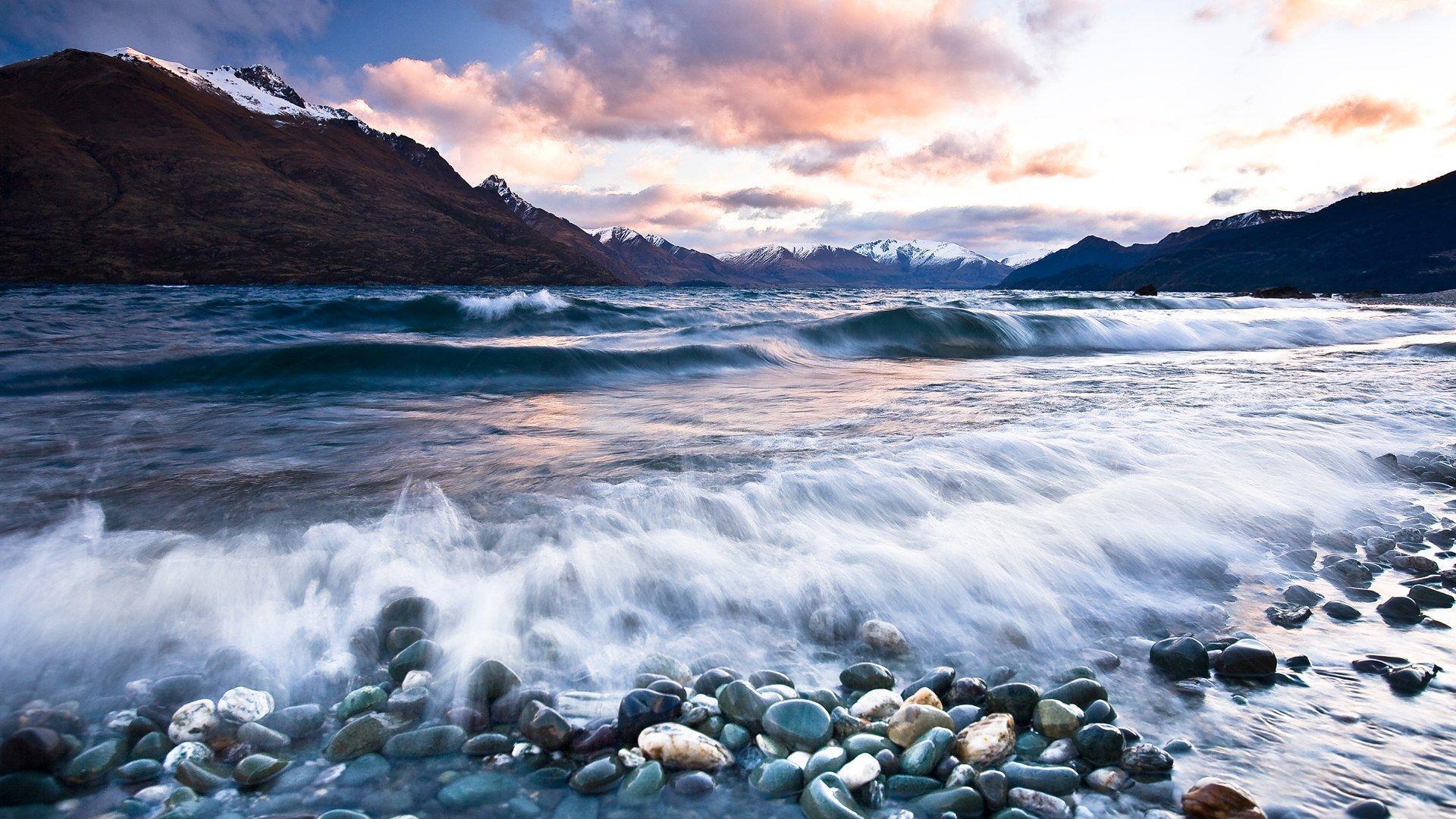 Sunset near Queenstown in New Zealand Wallpapers