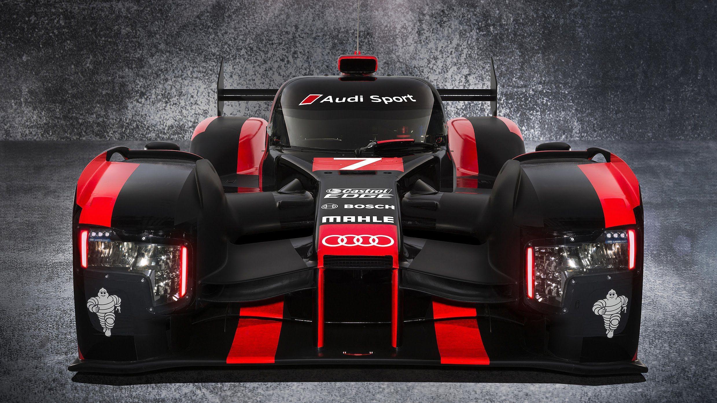 2016 Audi R18 Le Mans Race Car