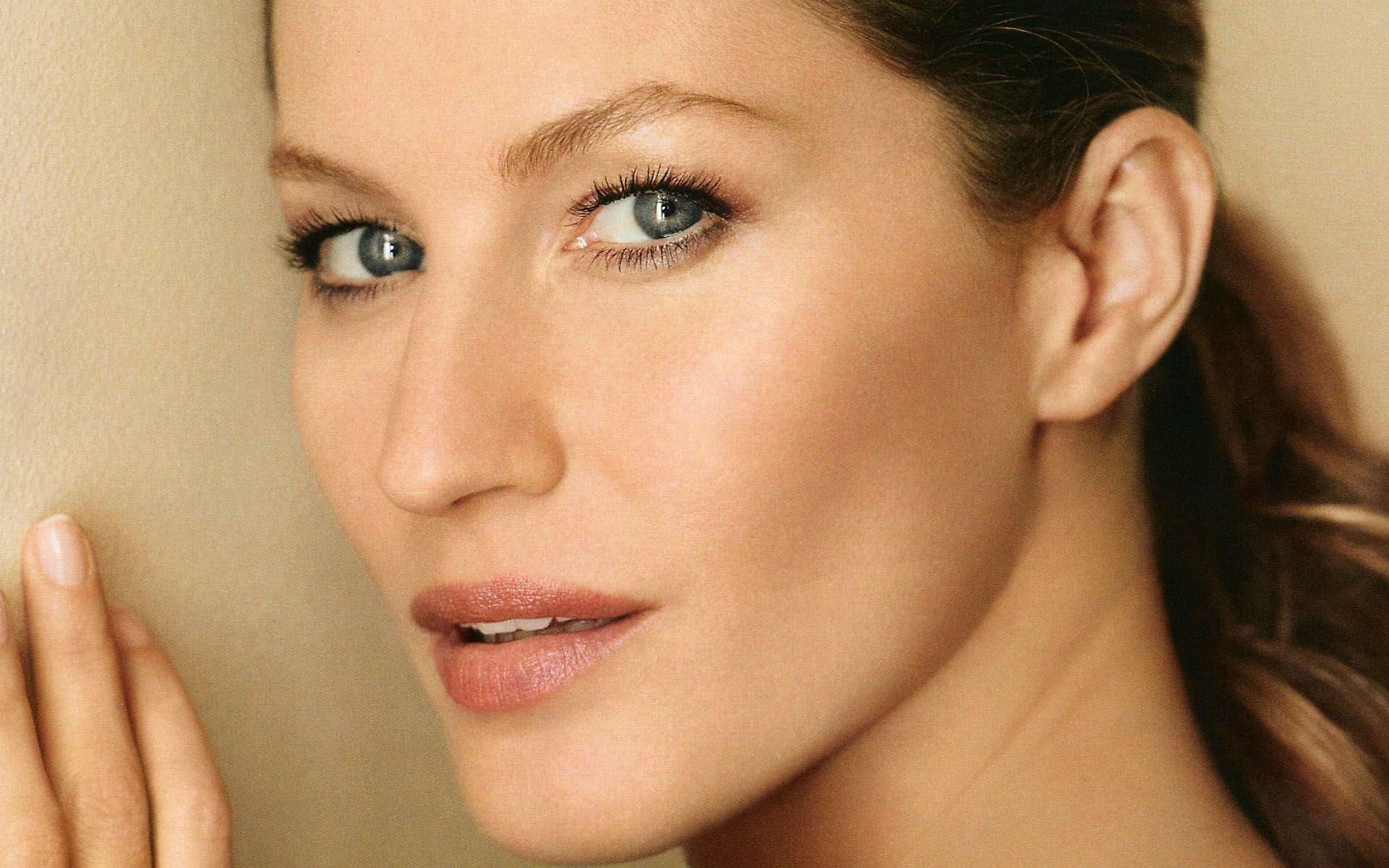 Gisele Bundchen wallpapers