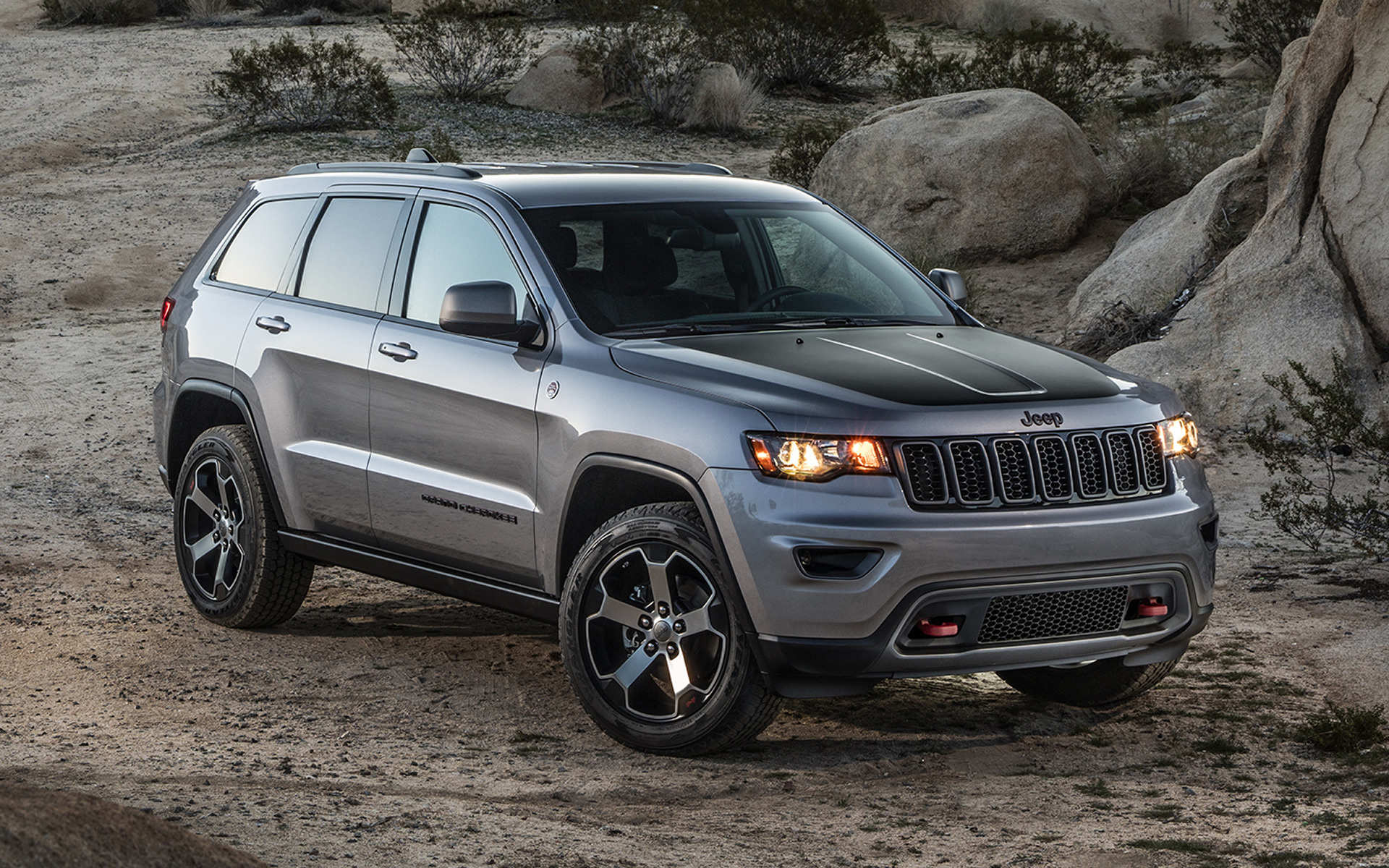 Silver Jeep Cherokee Wallpapers 65165 px