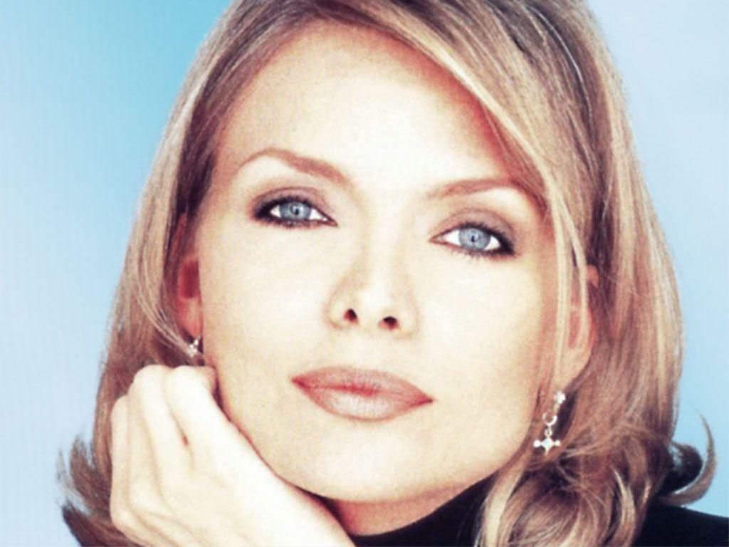 Michelle Pfeiffer wallpapers