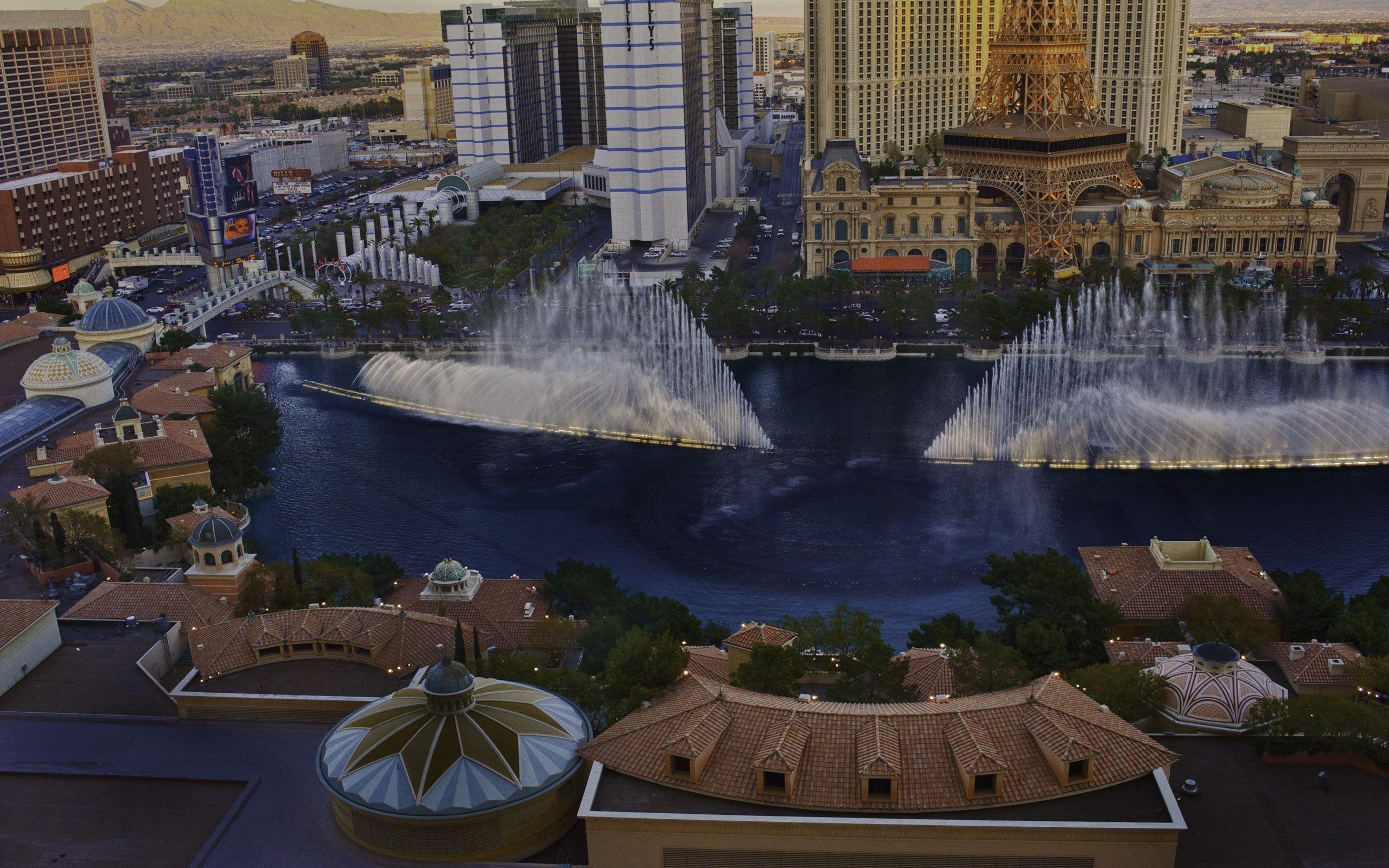 Bellagio Fountains HD Wallpapers