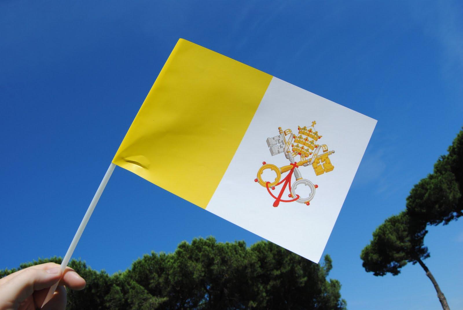 Dome and vatican city flag of Holy See