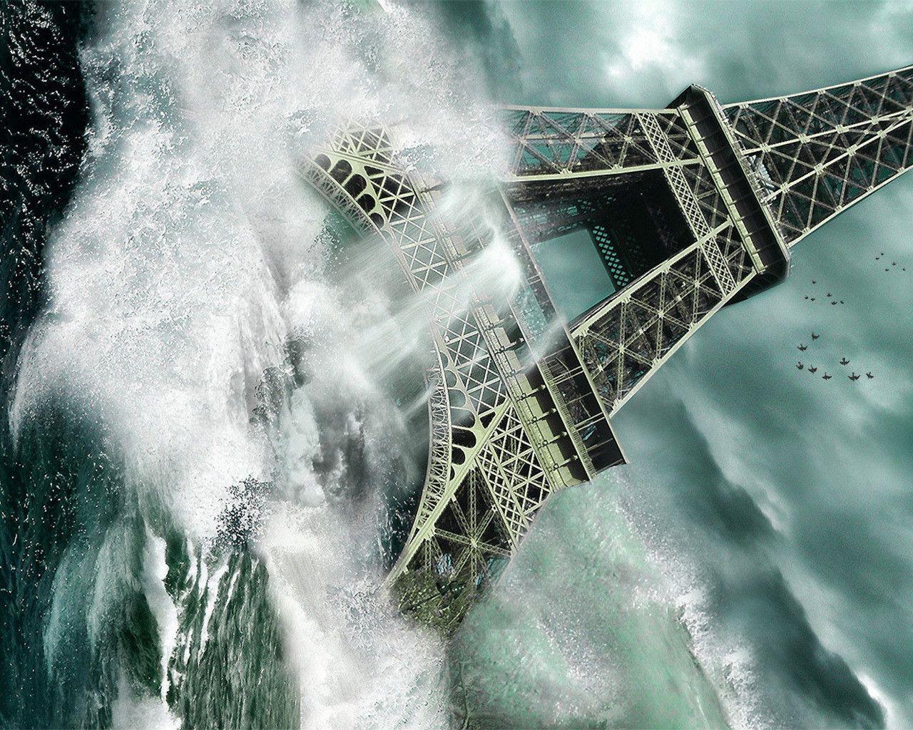 Photography : Captivating Tsunami At Eifel Tower Picture Desktop