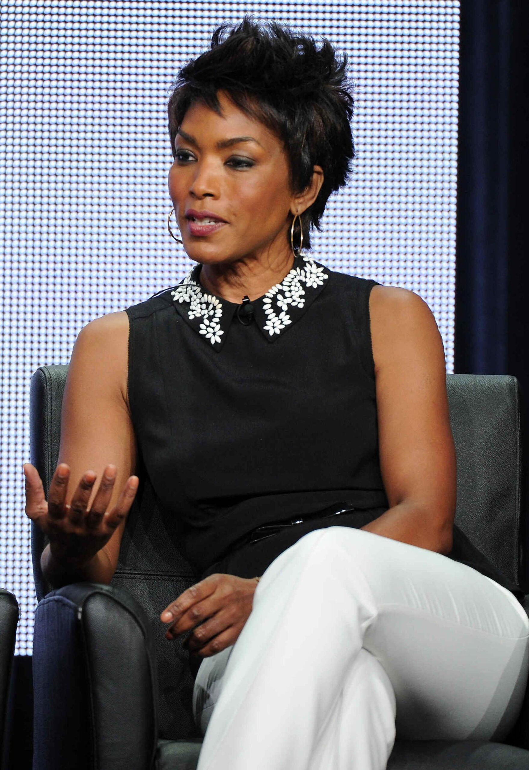 Pictures of Angela Bassett